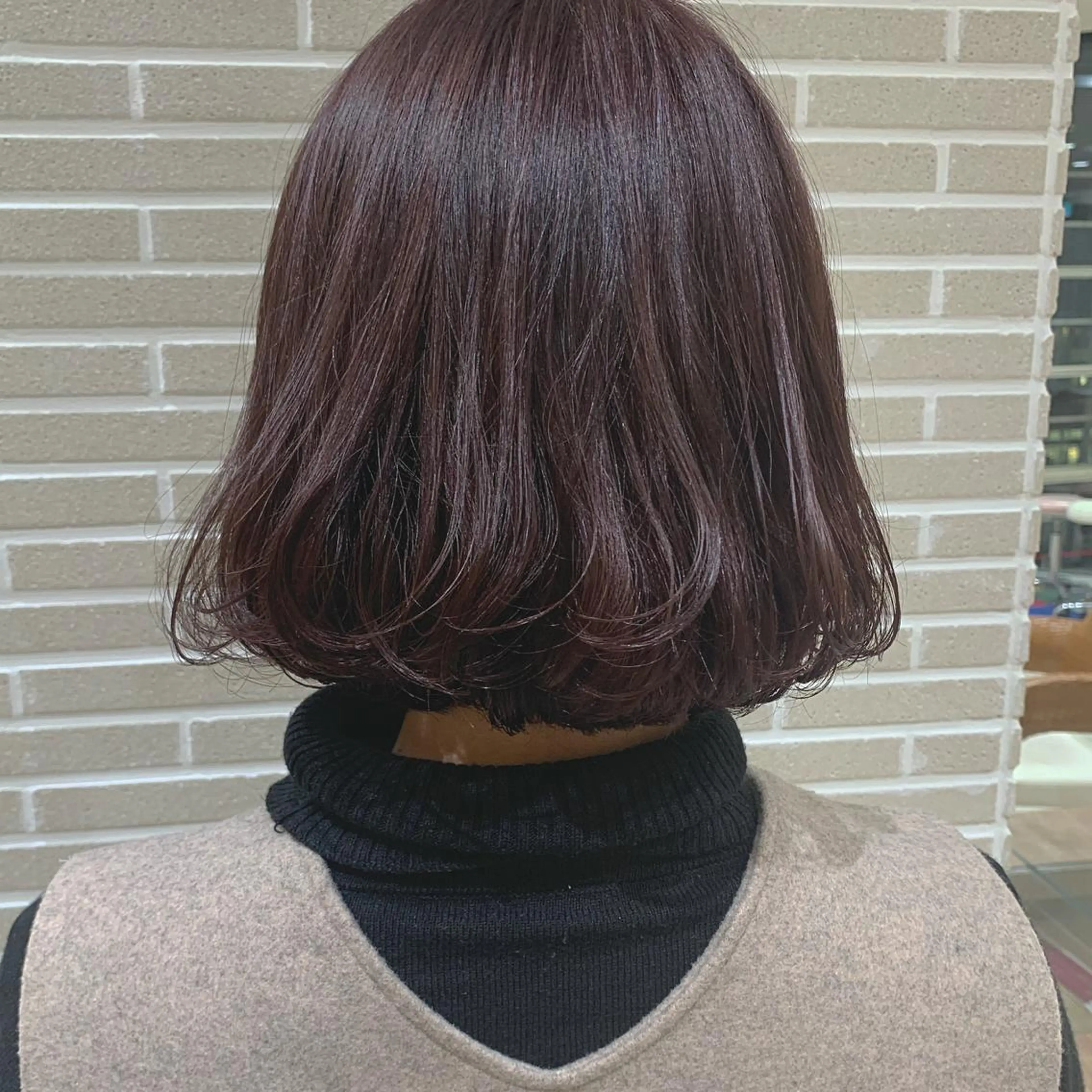 ミディアム 潟上 菜摘のヘアスタイル