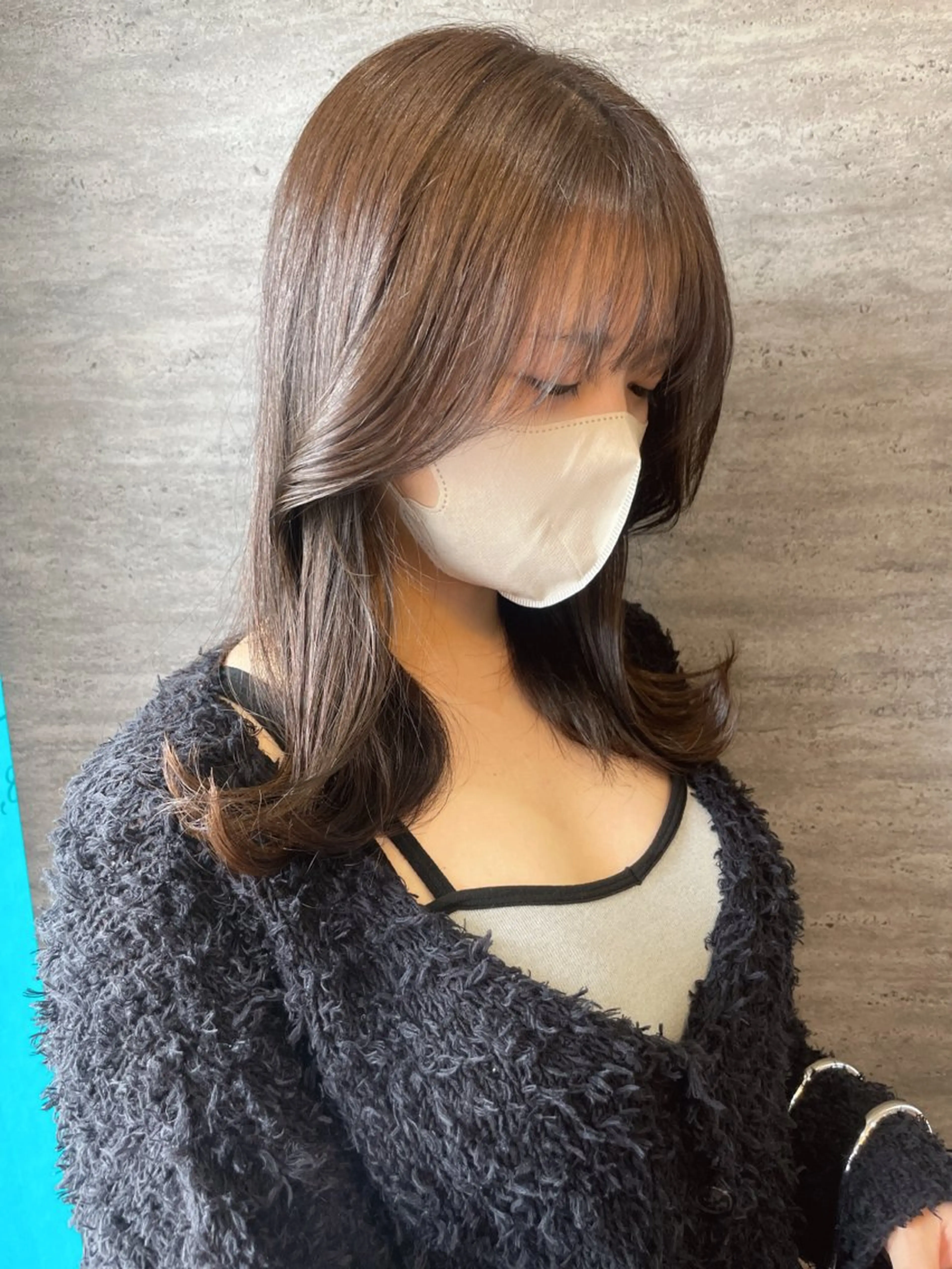 セミロング JIEN MIUのヘアスタイル