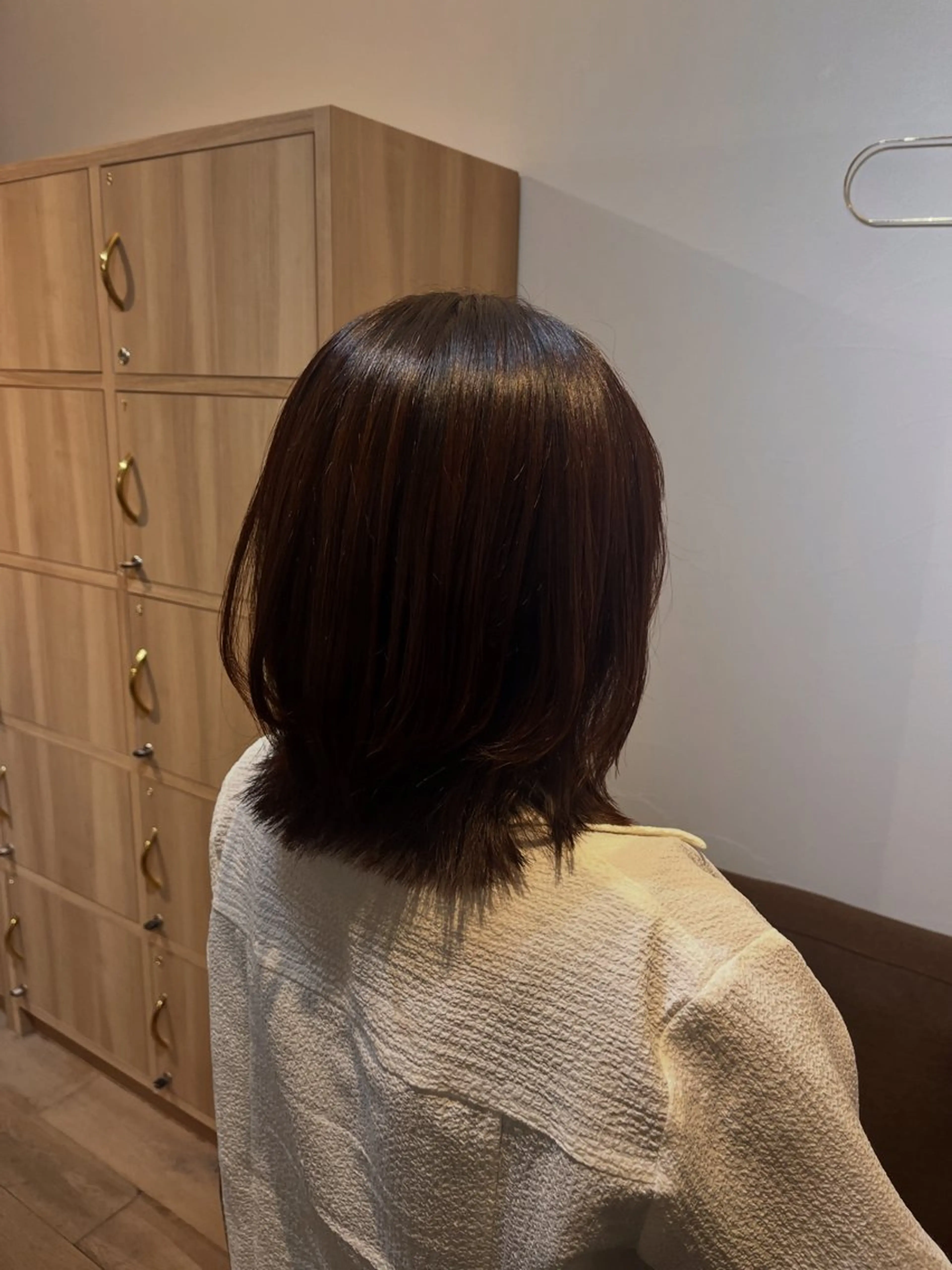 ミディアム ボブレイヤー ボブ くびれヘア レイヤーカット 臺 佳連のヘアスタイル