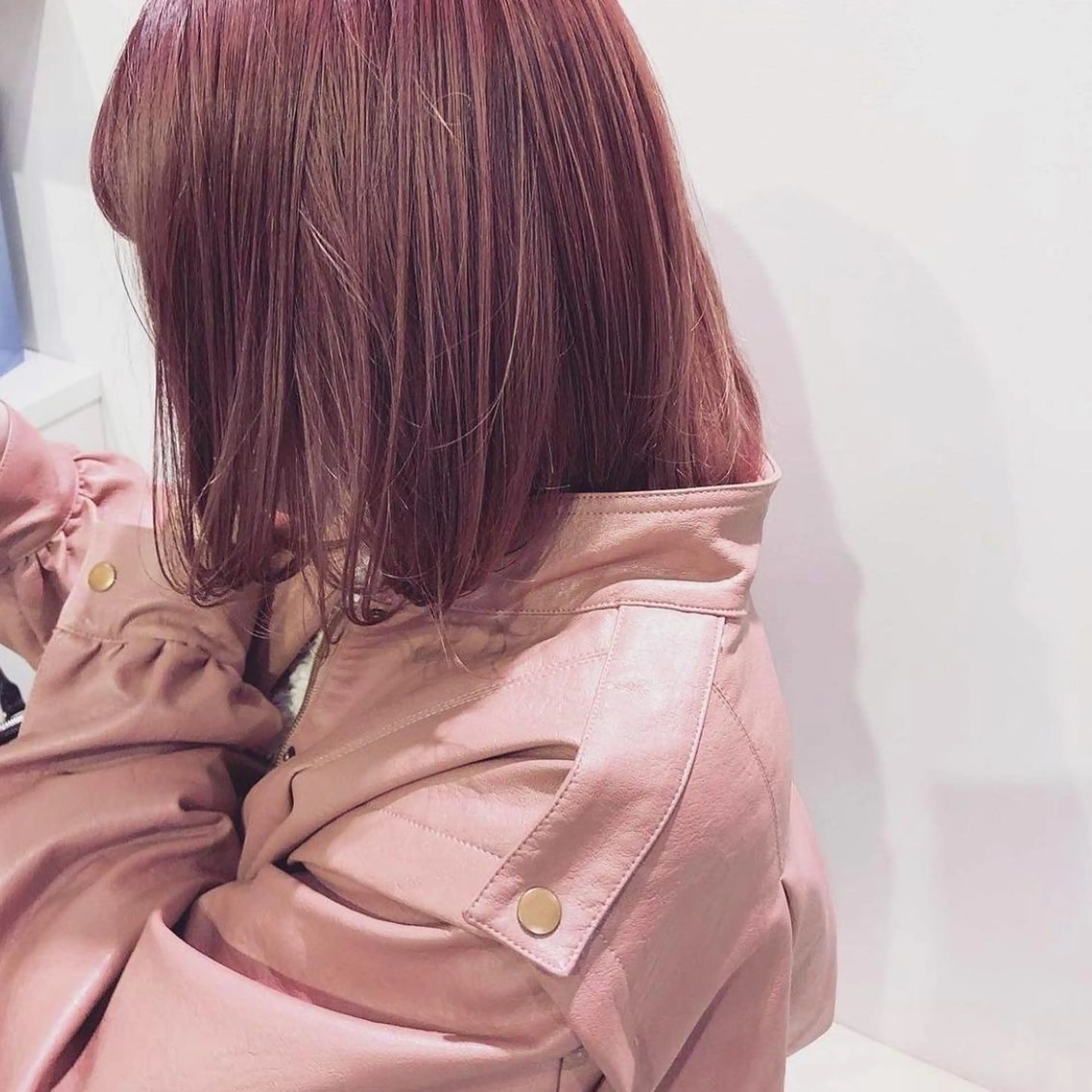 ミディアム カラー ヘアアレンジ ベージュカラー ブラウンカラー ハイライトカラー ミルクティーベージュ ピンクカラー 韓国/髪質改善💘 櫻井かれんのヘアスタイル