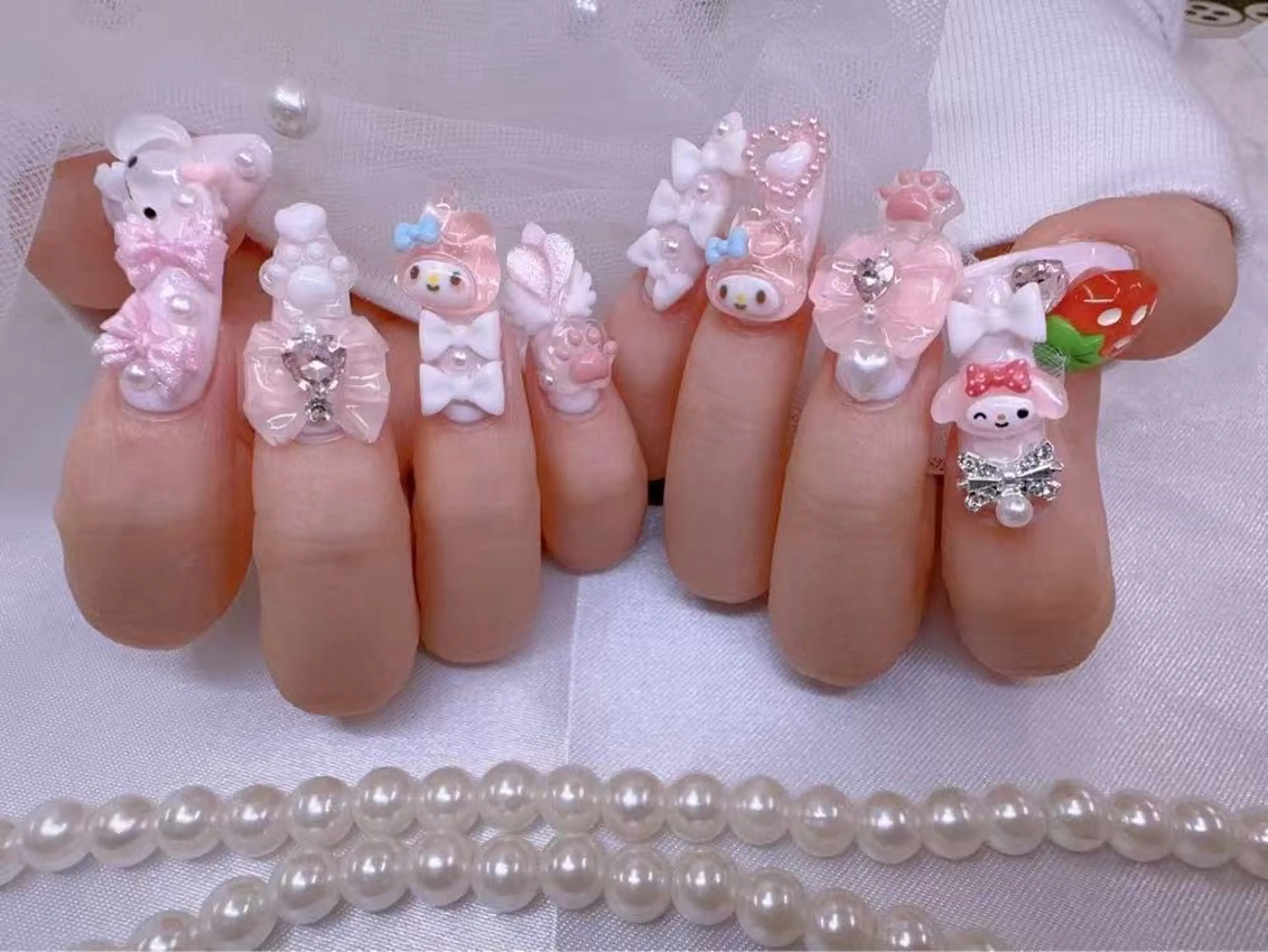 ‼️ 【初回ソフトジェルオフ無料】期間限定‼️チップ長さだし★ワンカラ／ラメグラ/パーツやり放題 ¥ 15990の写真