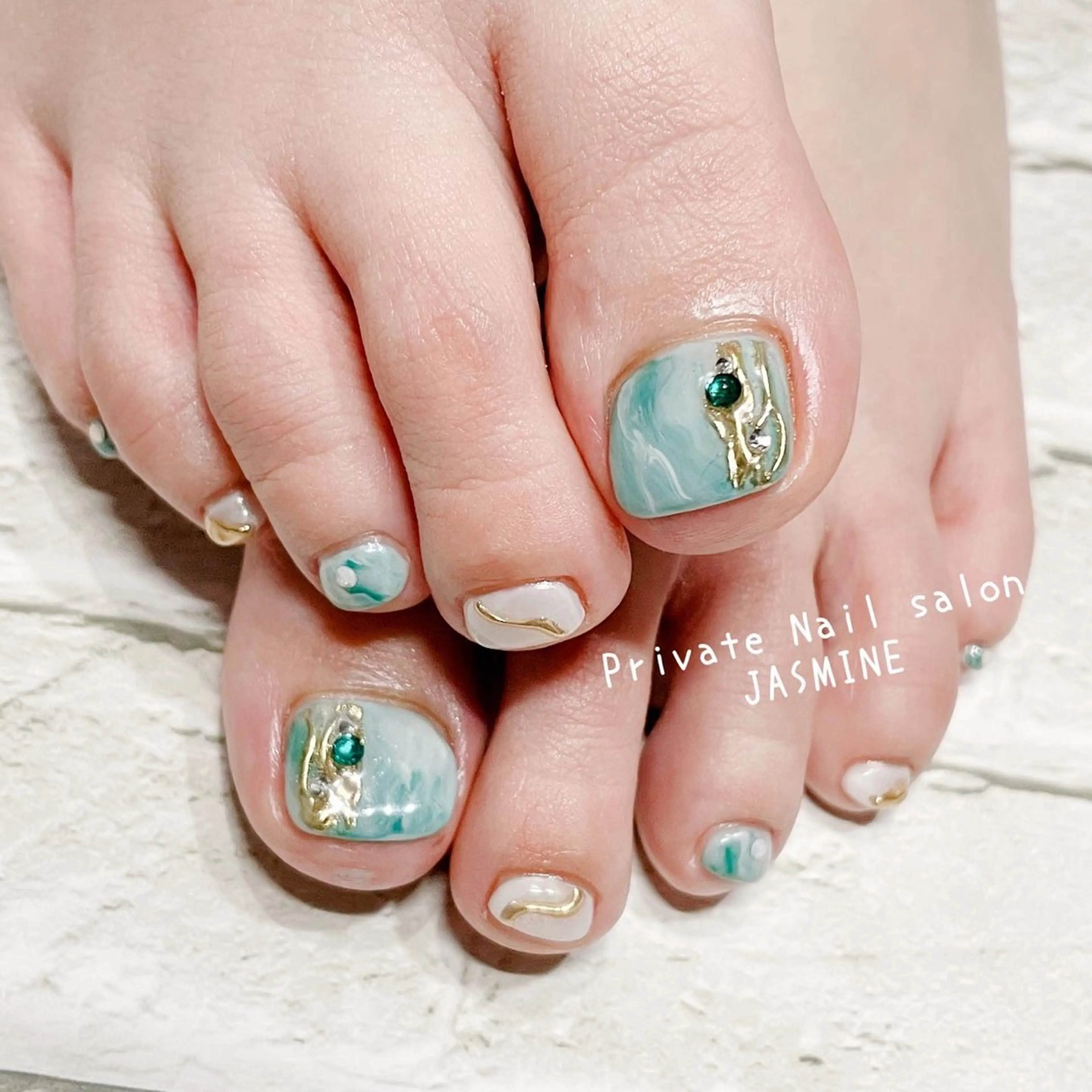 ネイル フットネイル ミラーネイル ニュアンスネイル フットネイル Nail salon JASMINEのネイルデザイン