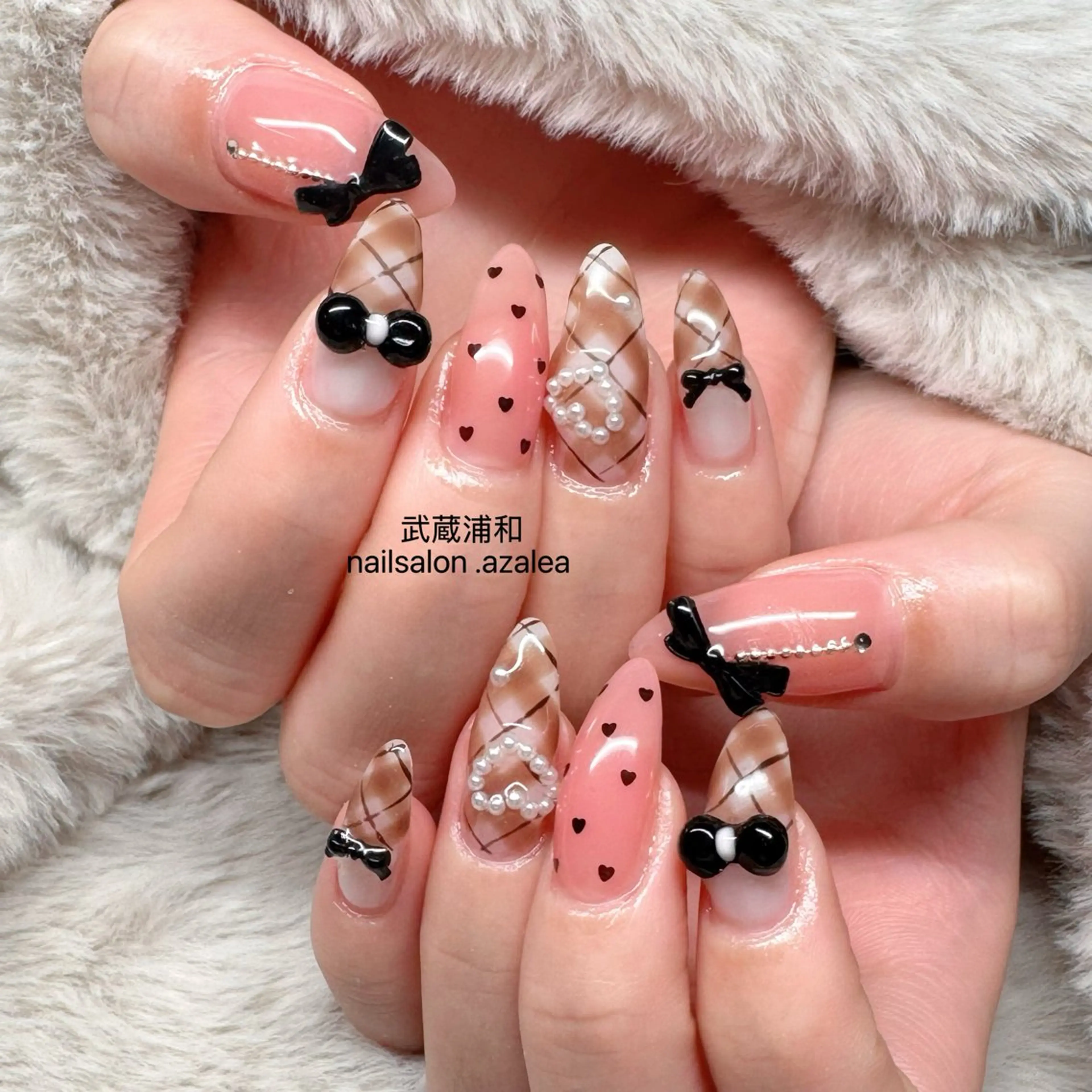 ネイル ハンドネイル R inのネイルデザイン