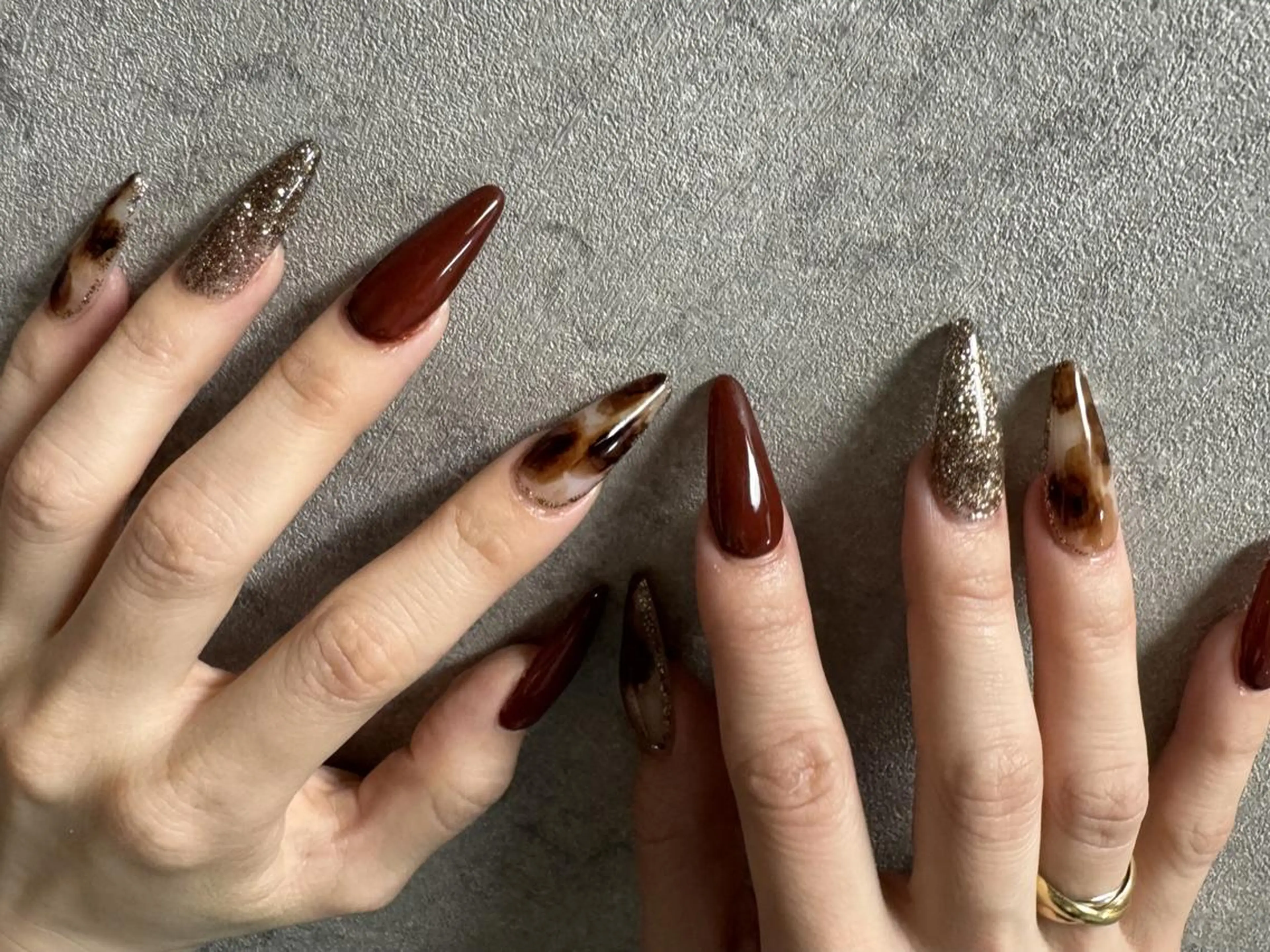 ネイル ボルドー 長さ出し 韓国ネイル ニュアンスネイル スカルプネイル nailstudio eviz新宿店のネイルデザイン