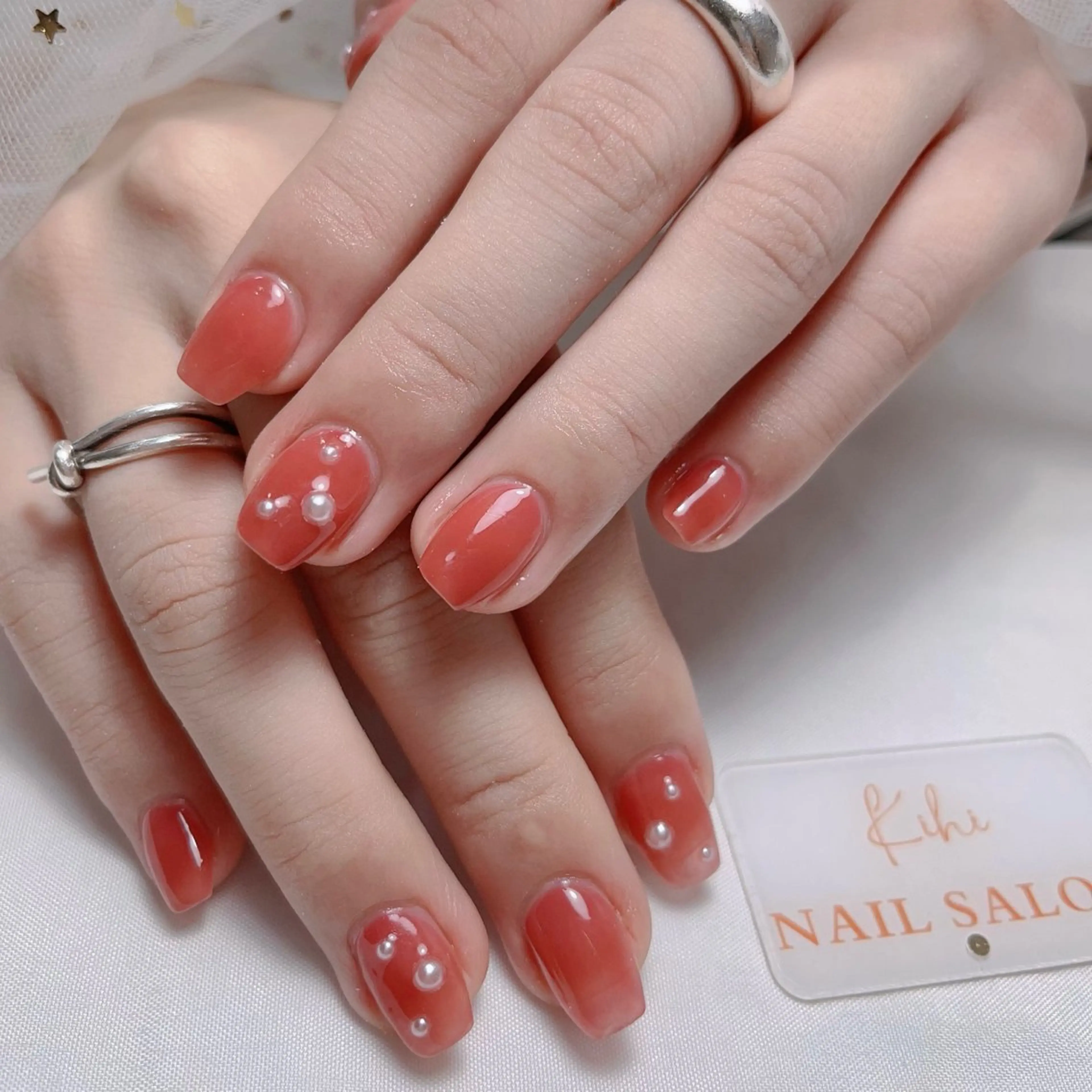 ネイル アートネイル フレンチネイル ジェルネイル グラデーション 韓国ネイル ハンドネイル ハンドケア さくら💮💮 【オフ無料】のネイルデザイン