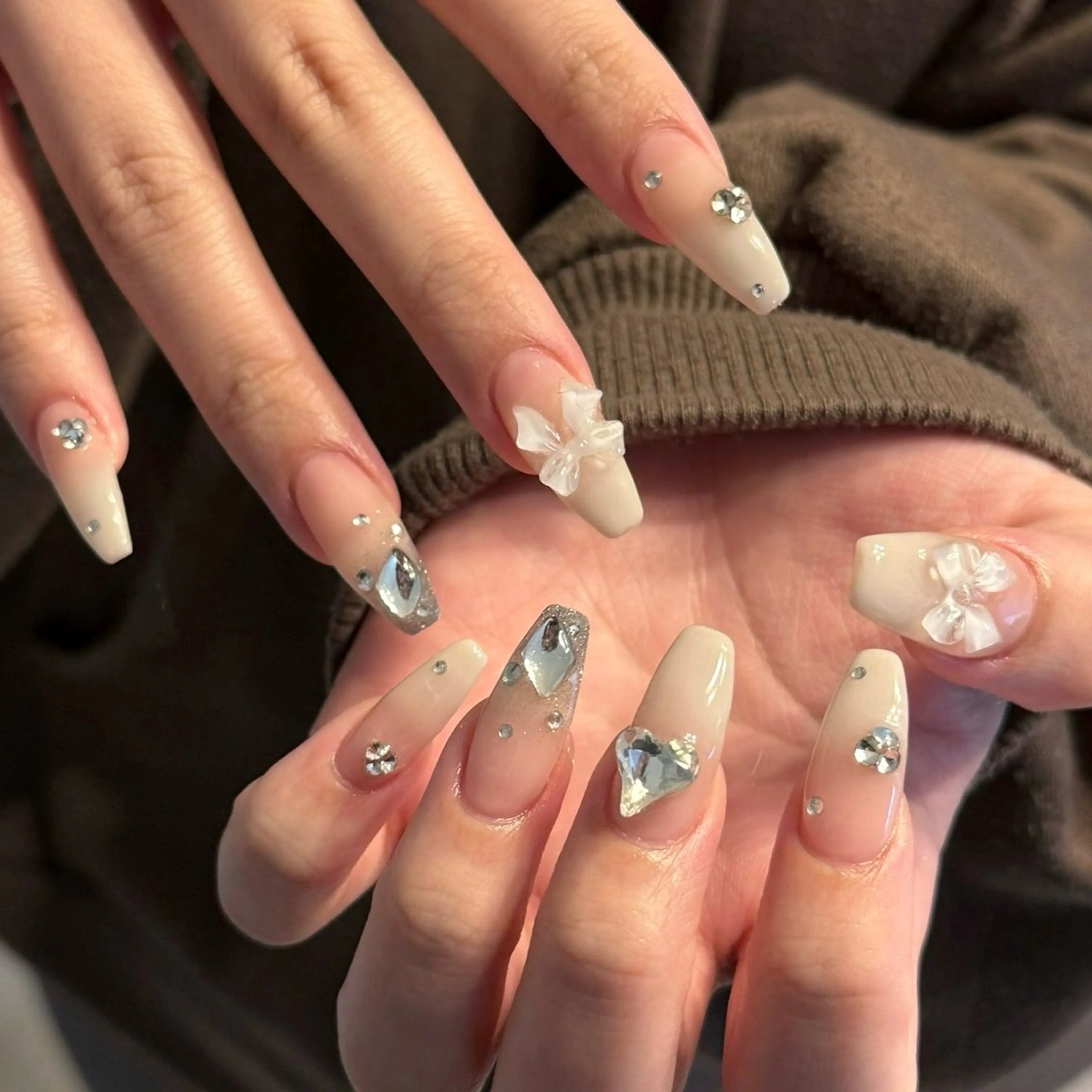 ネイル Lino'b所属・Lino'b@ Airiのネイルデザイン