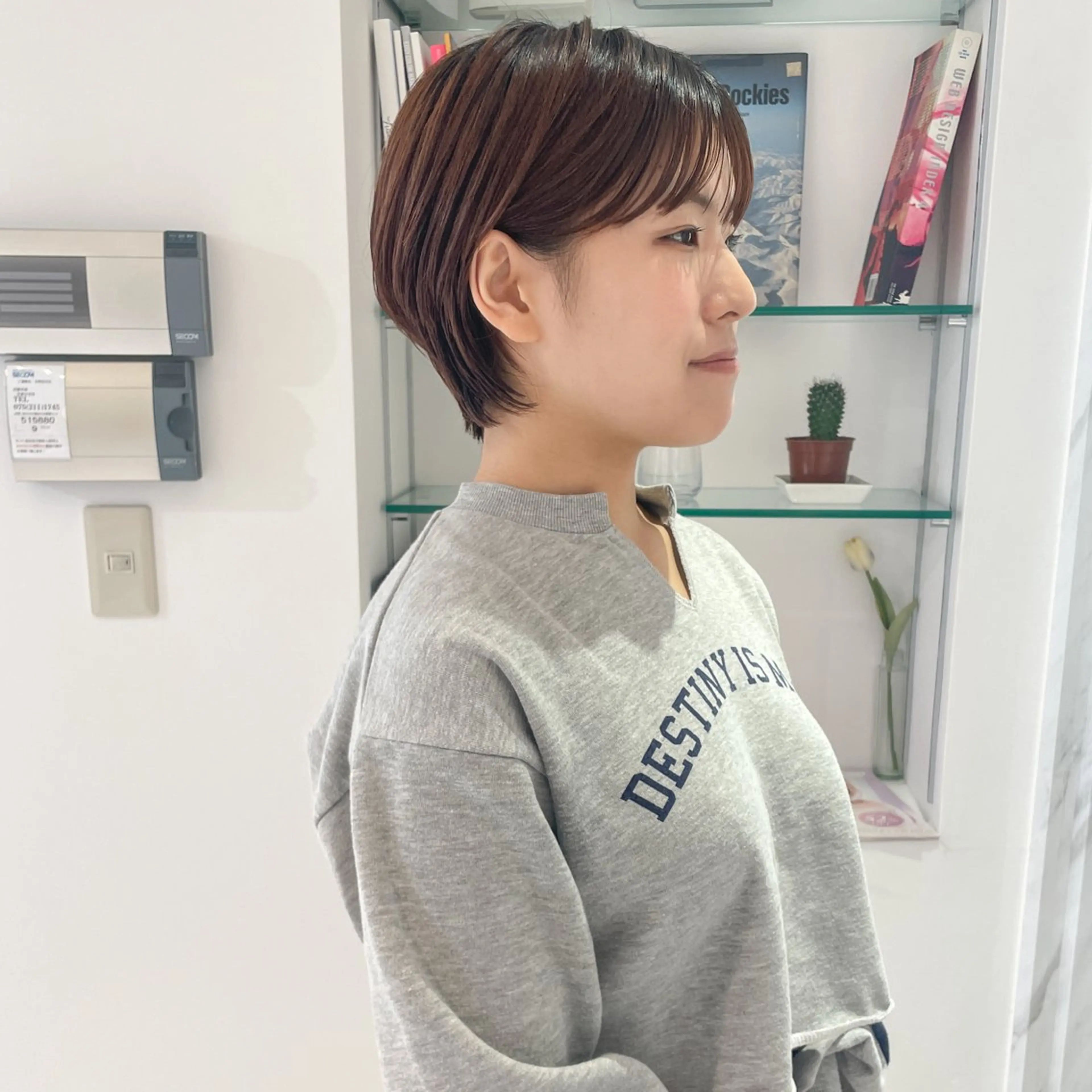 ショート カラー カット ヘアカラー 似合わせヘア🤍 面田法子のヘアスタイル