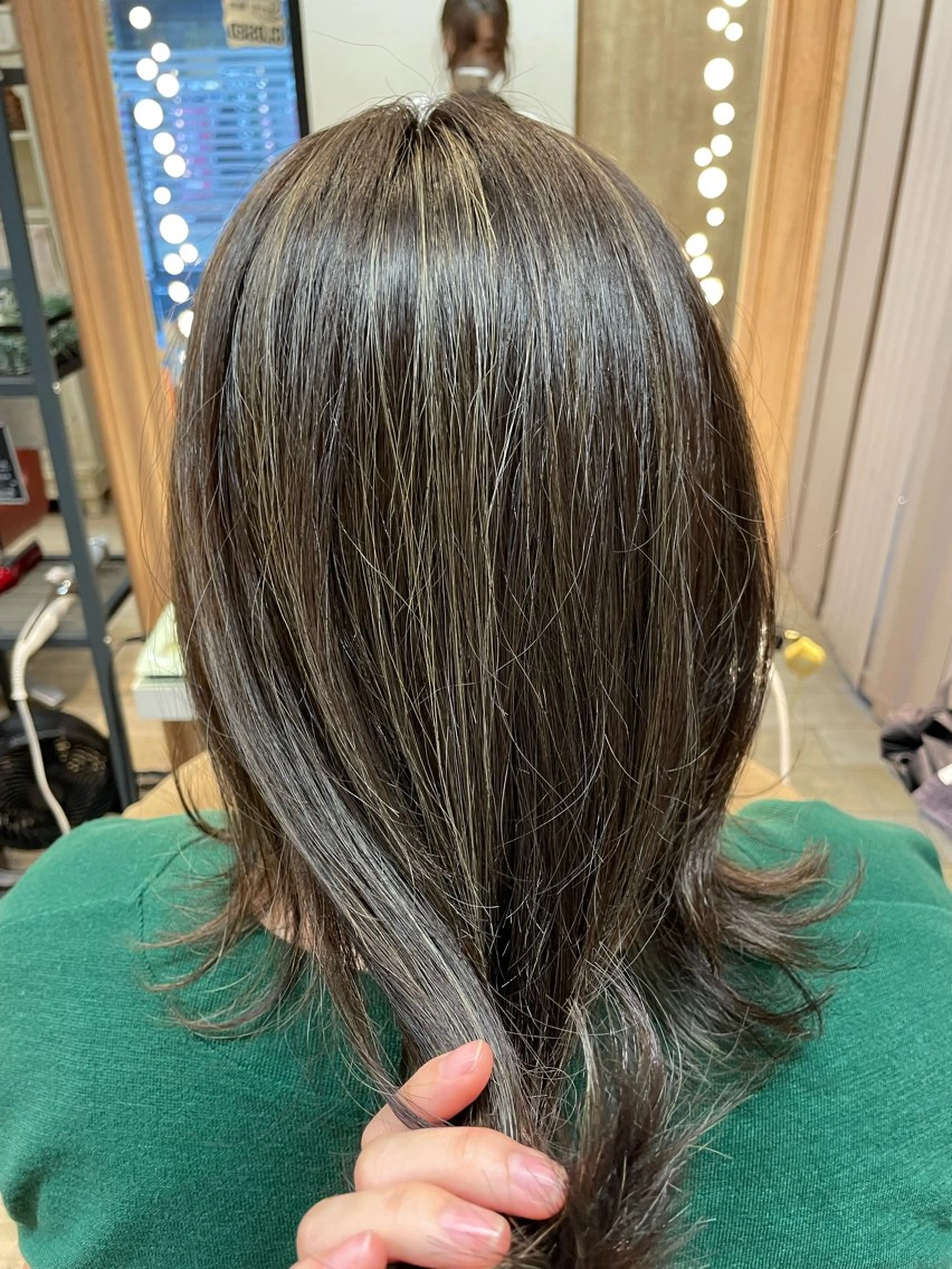 ミディアム カラー ハイライトカラー ハイライト ✨横須賀髪質改善✨️ 加藤 百音のヘアスタイル