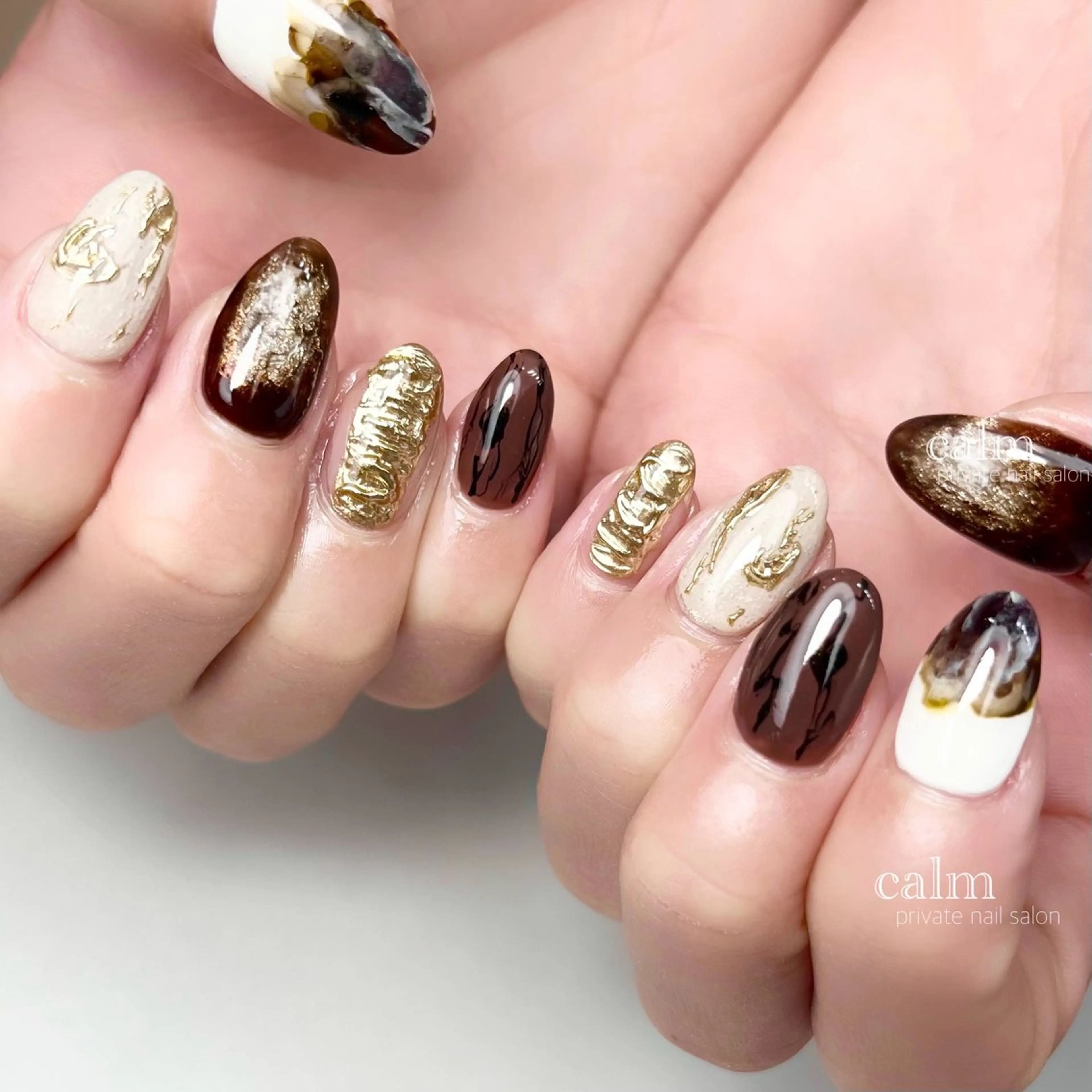 ネイル ハンドネイル calm 〔ｶｰﾑ〕のネイルデザイン