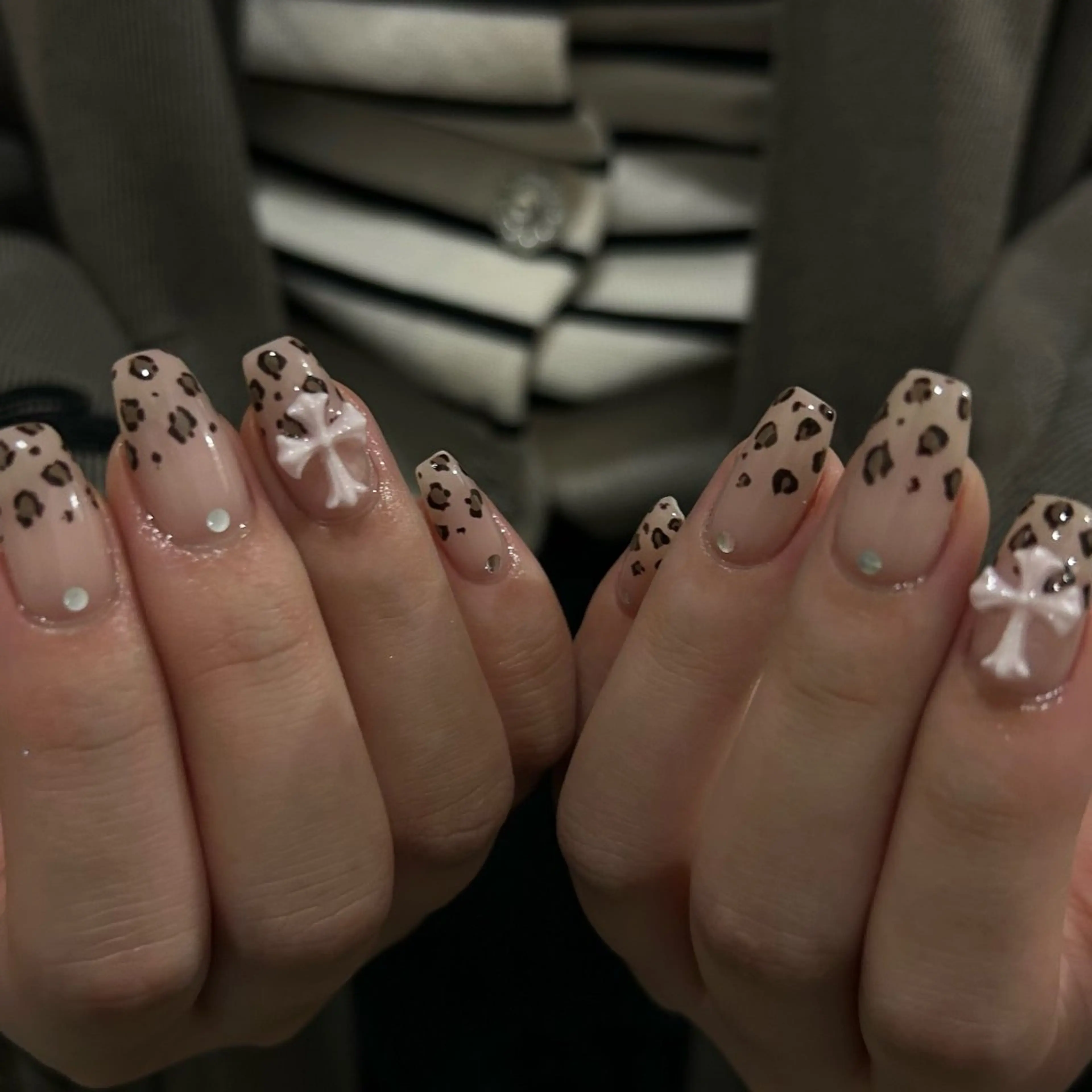 ✔️人気NO.1！大人気ワンホンデザイン🇰🇷 ご新規様オフ無料！パラジェル変更+¥700の写真