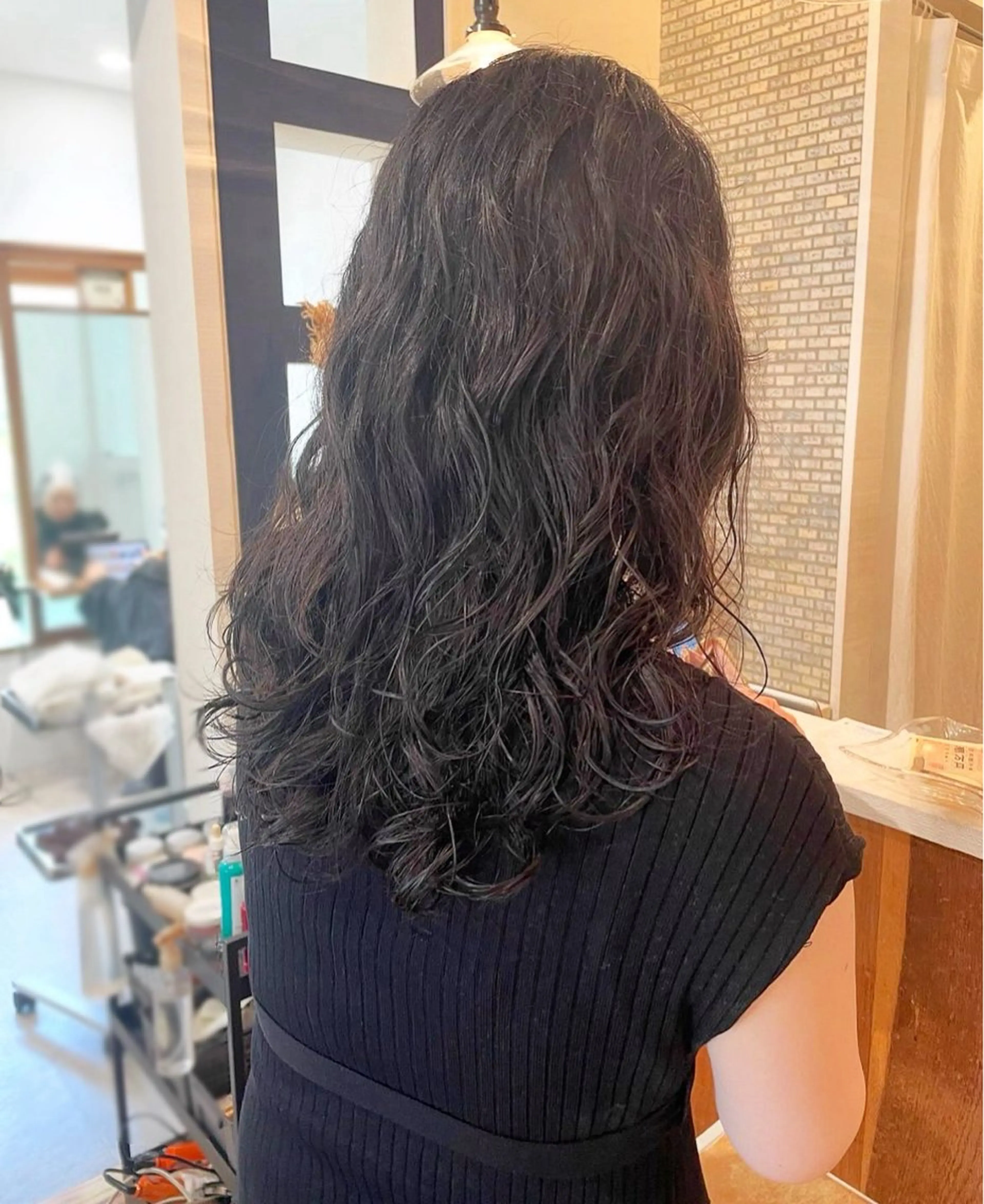 ロング パーマ くせ毛 ニュアンスパーマ エアウェーブ カット パーマ トリートメント 髪質改善ストレート✨ パーマヘア✨YUKIのヘアスタイル