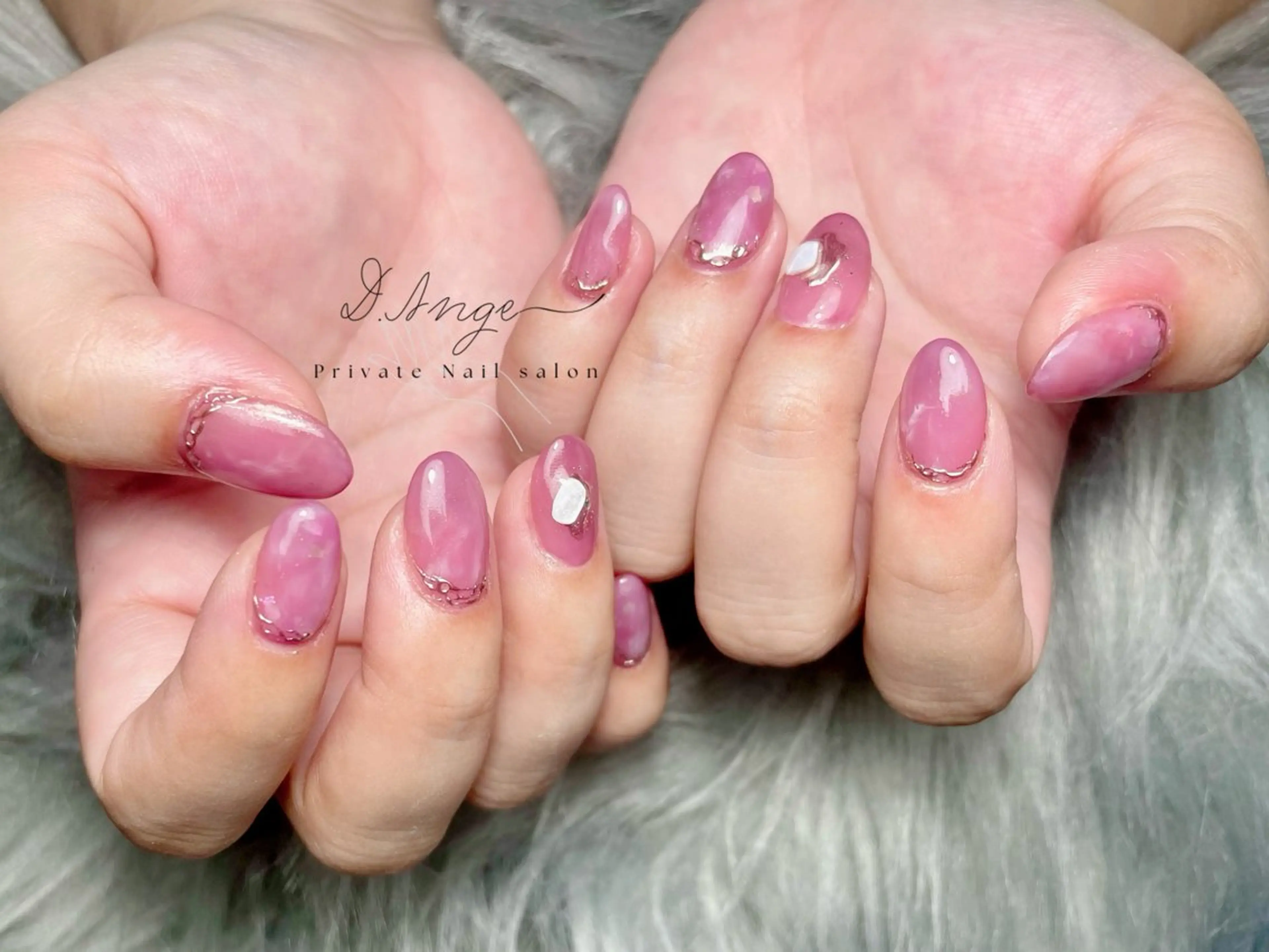 ミディアム ハンドネイル D.Ange Nail Salon所属・D.Ange Nailのネイルデザイン