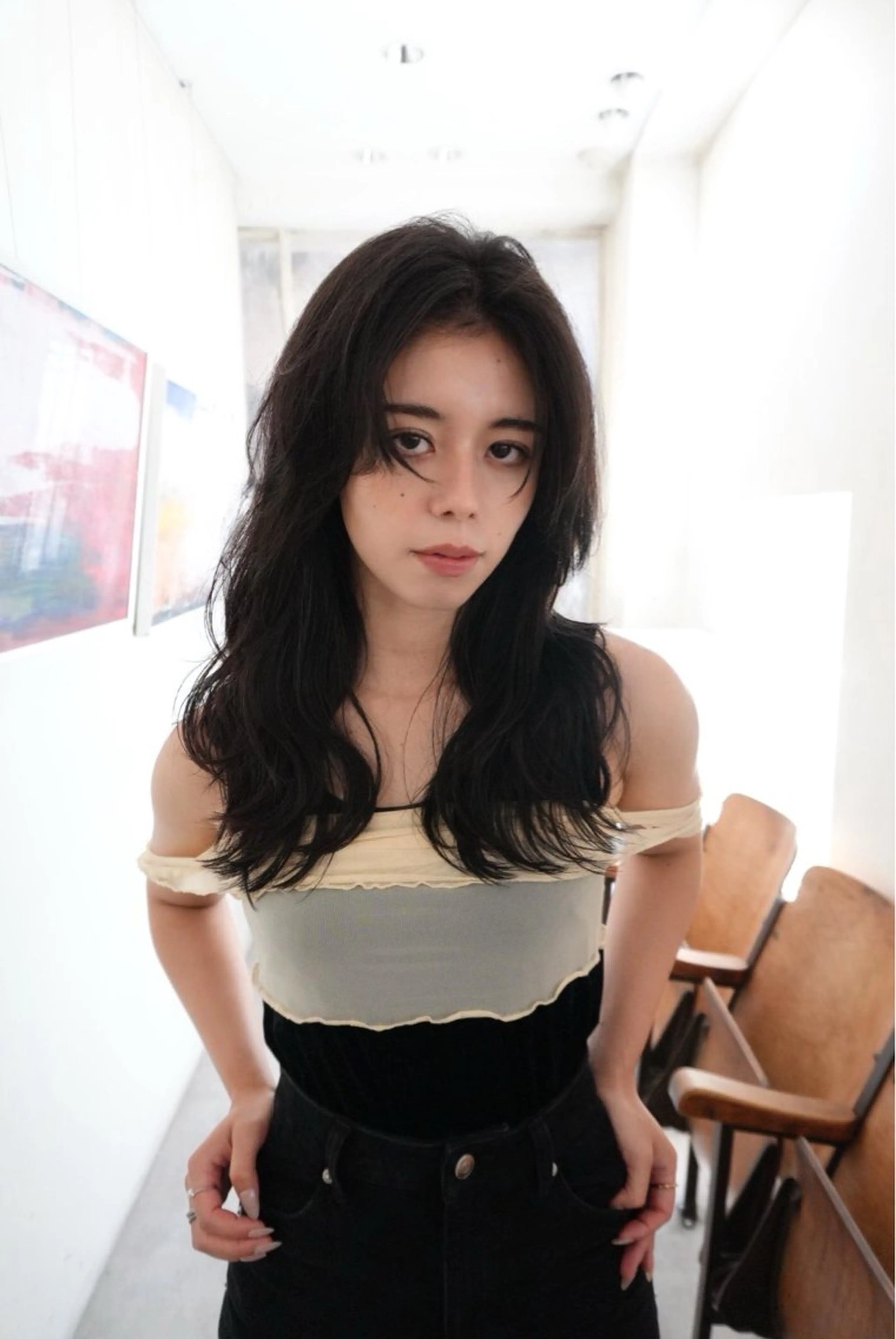 ロング レイヤーカット MINX 髙田凜々子 艶髪/ハイトーンのヘアスタイル