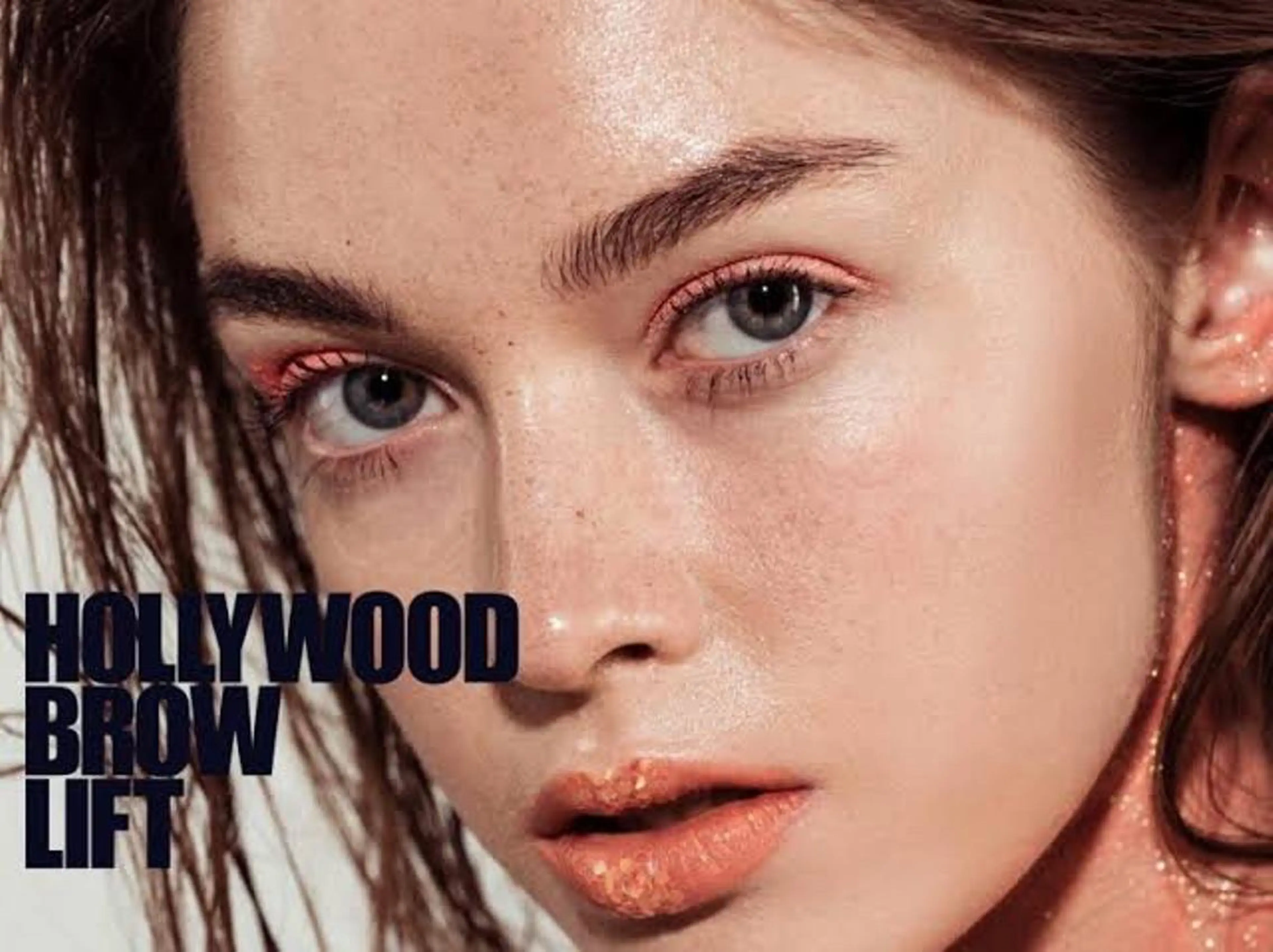 ハリウッドブロウリフト（眉毛パーマ）【WAX＆眉メイク込】¥5000の写真