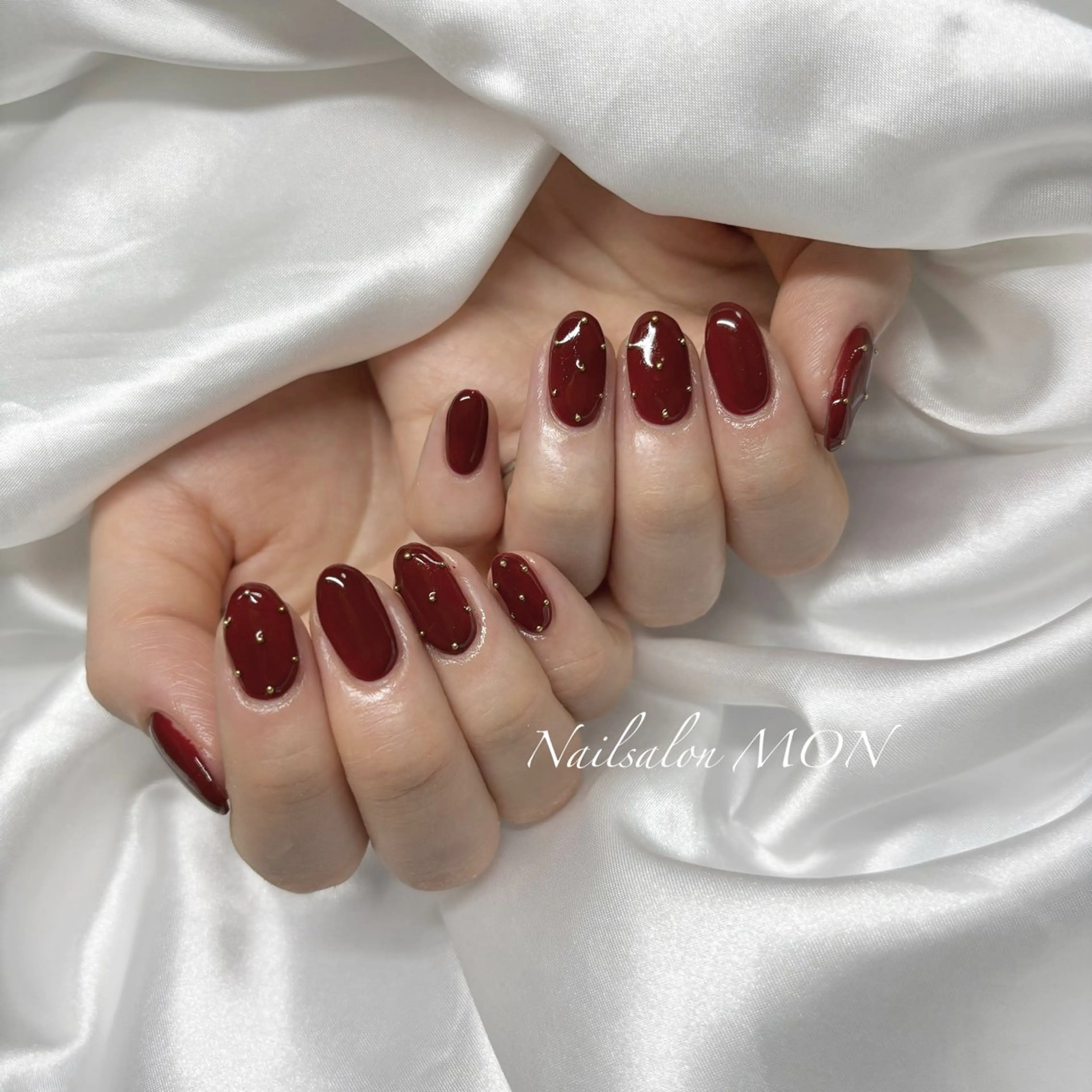 ネイル ストーンネイル ハンドネイル Nailsalon MONのネイルデザイン