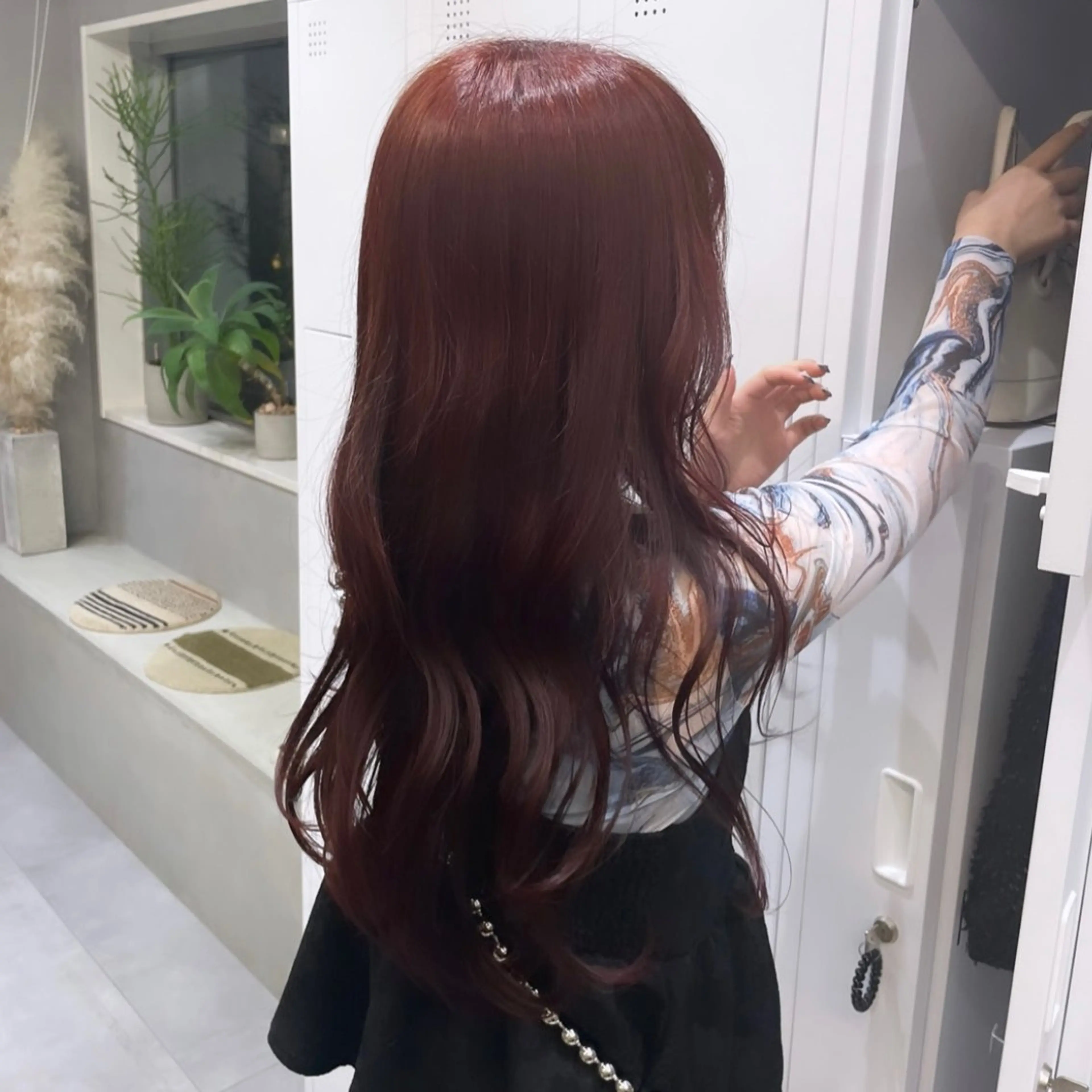 ロング カラー ブリーチ ブリーチなしカラー レッドカラー ヘアカラー Rui/透明感カラー 暖色/レイヤーカットのヘアスタイル