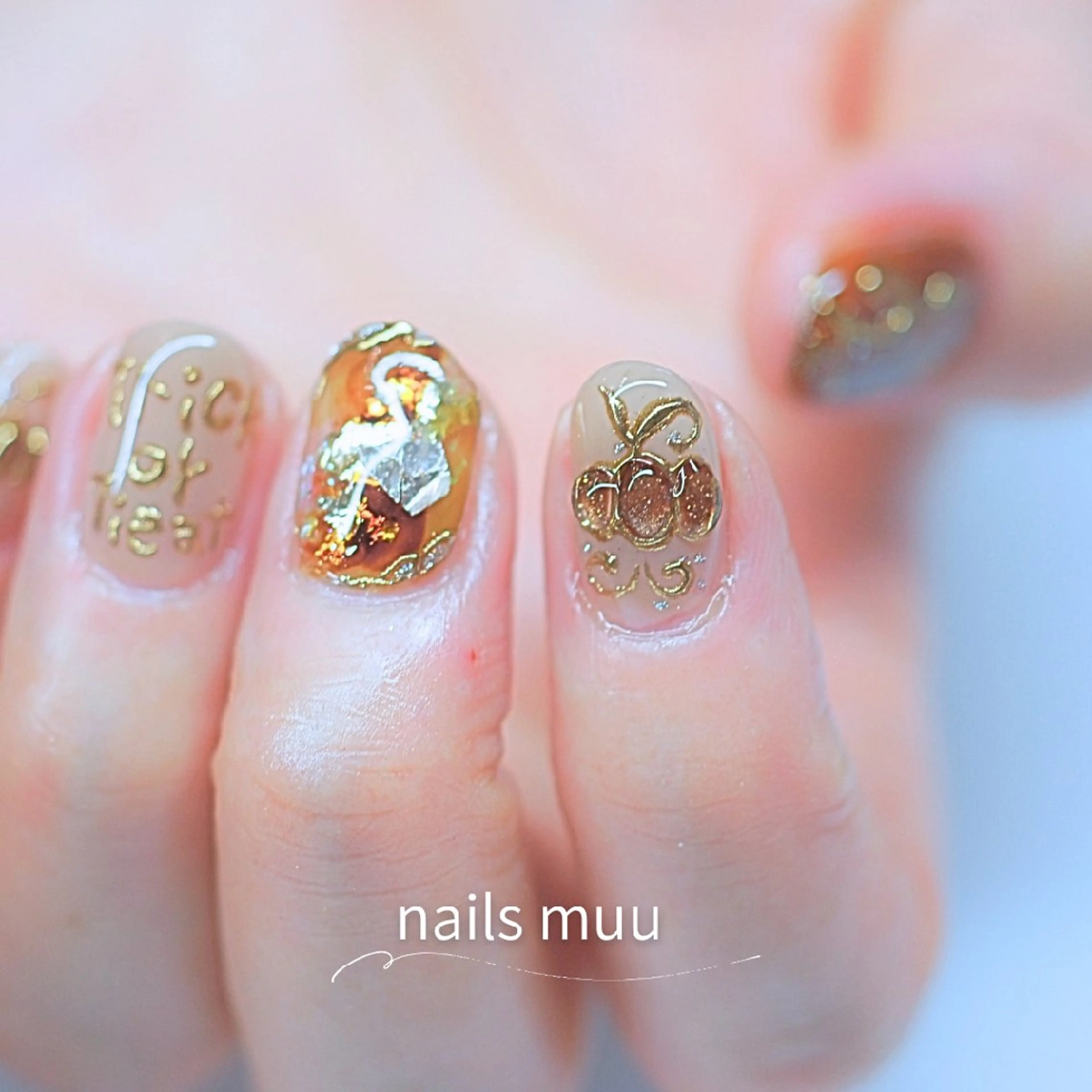 ネイル アートネイル ハロウィン キラキラネイル ぷっくりネイル ハンドネイル nails muu まゆのネイルデザイン