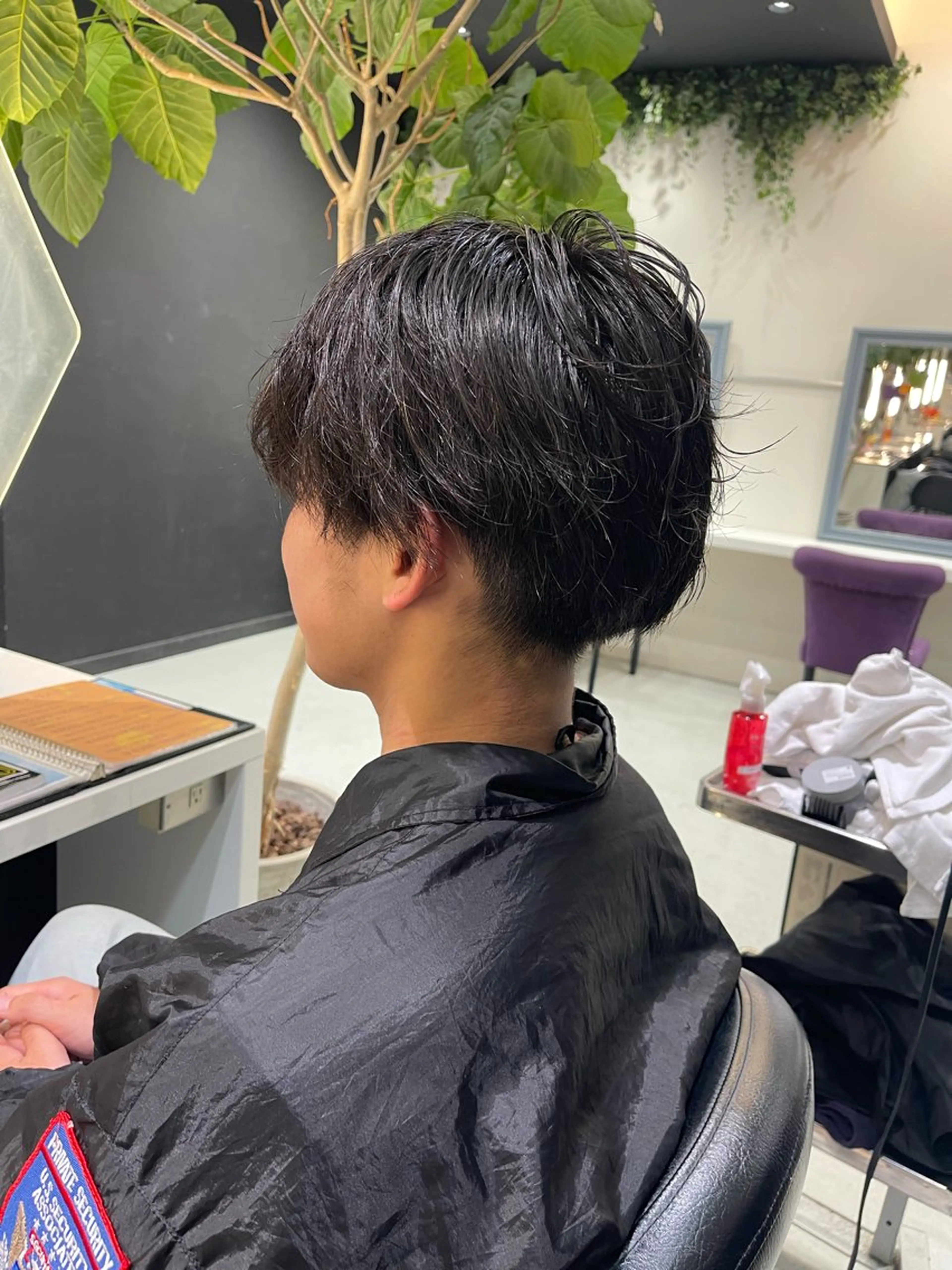 パーマ 超透明感カラー🦋韓 国羽エクステ🪽🫧のヘアスタイル