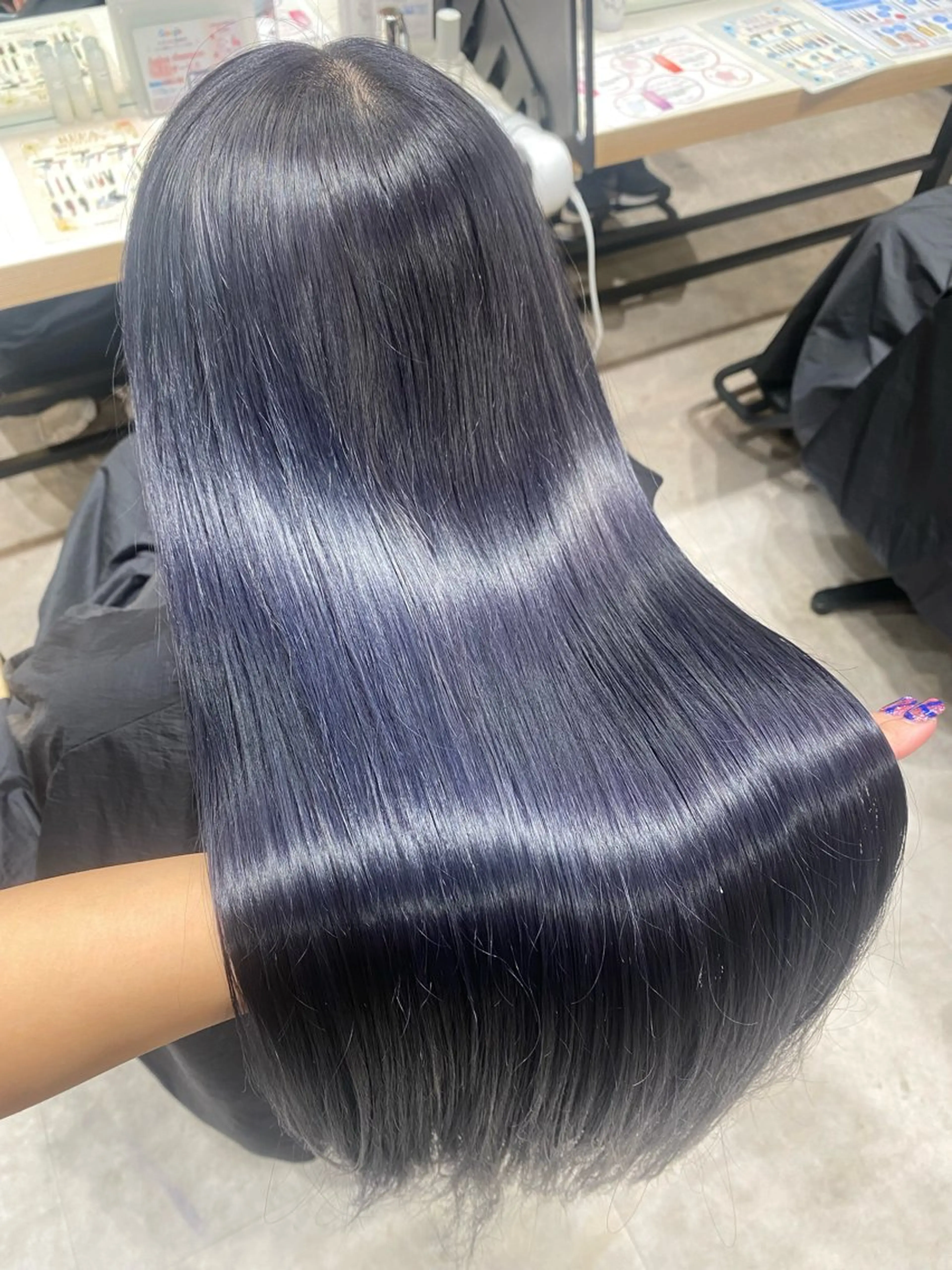 ロング 🌸cocomi🌸 透明感カラー🩶パリのヘアスタイル