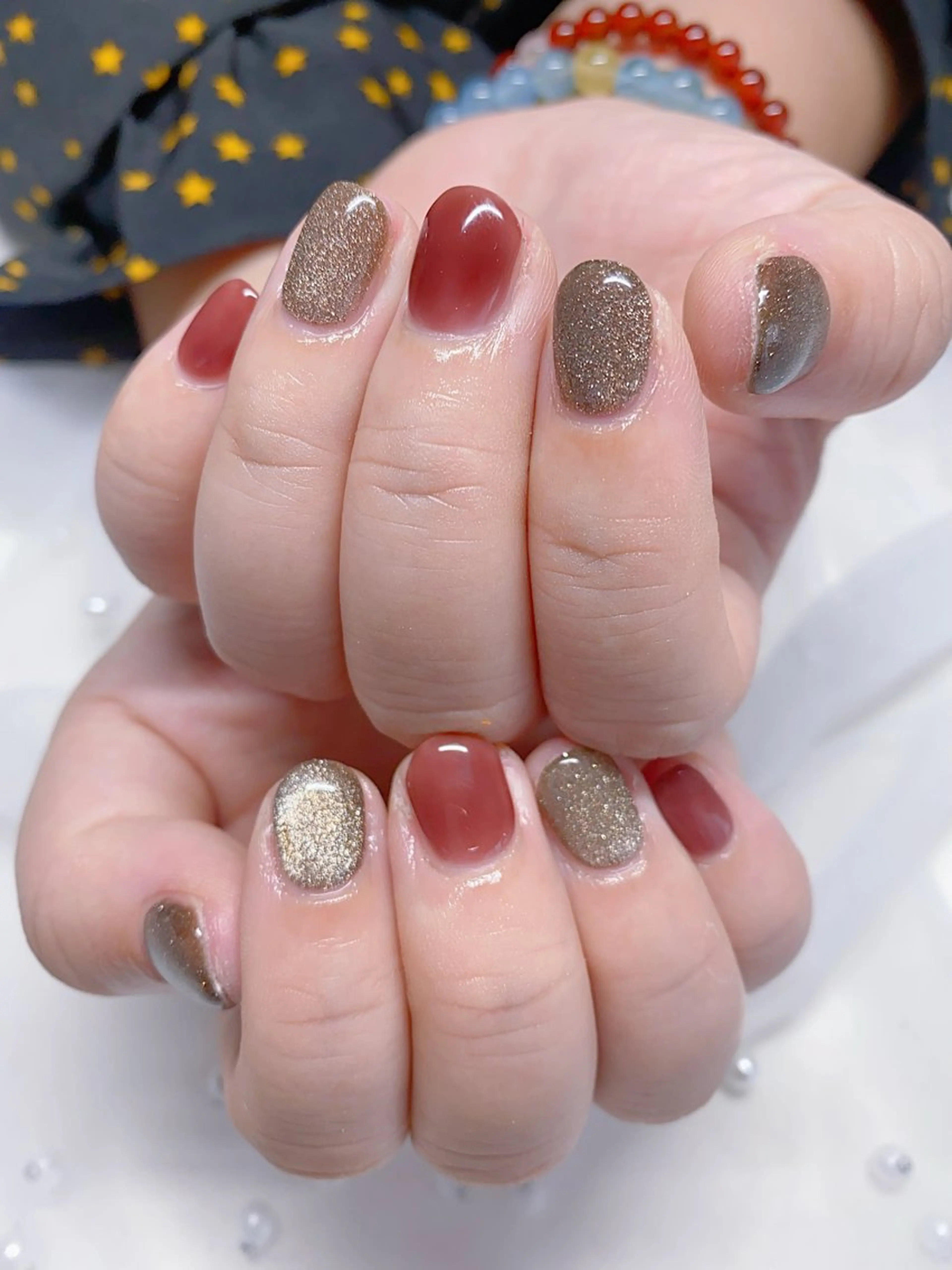 ネイル ブラウン マグネットネイル ハンドネイル Jasmine nailsalon所属・ジャスミン ネイルサロンのネイルデザイン