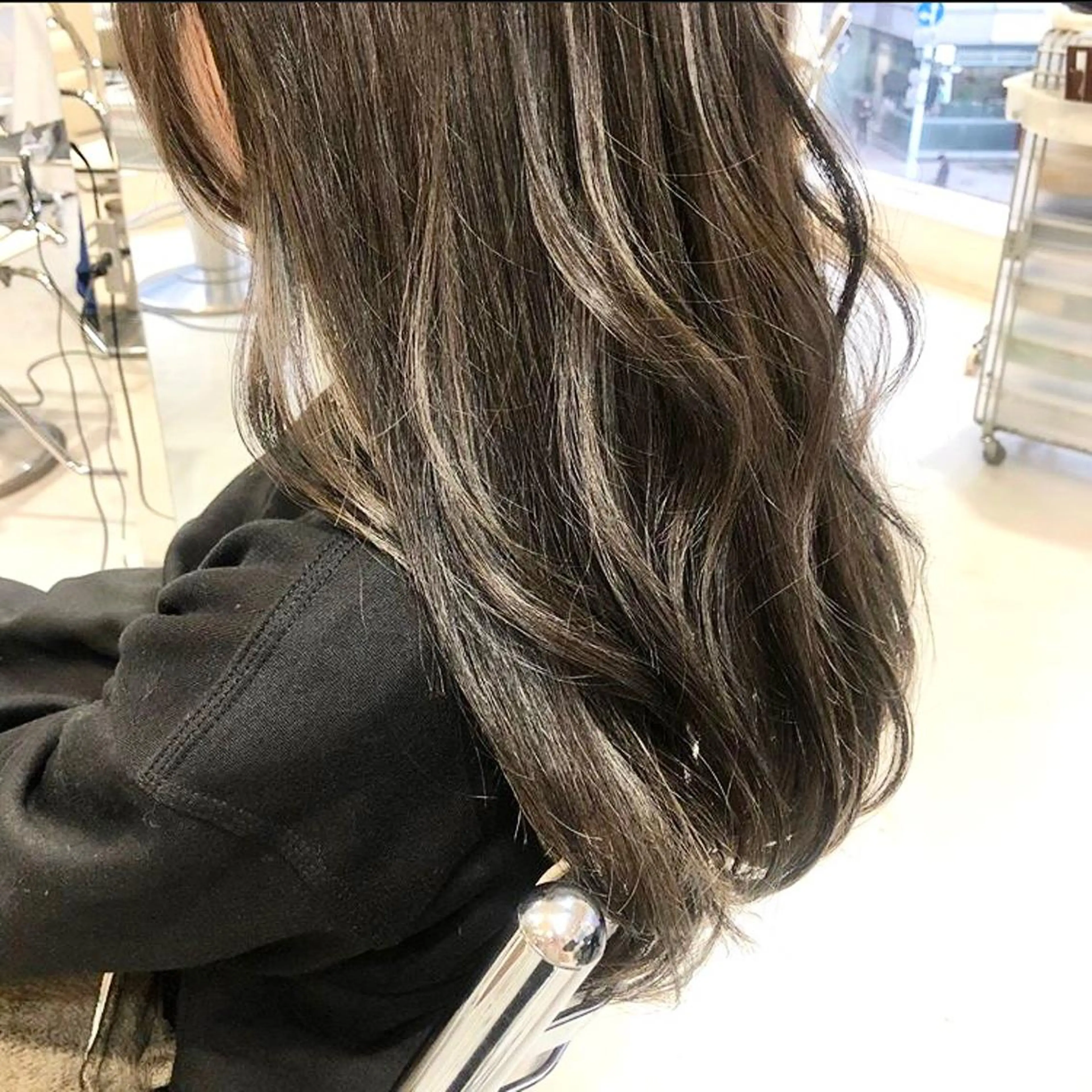 ロング 瀧本 顕のヘアスタイル