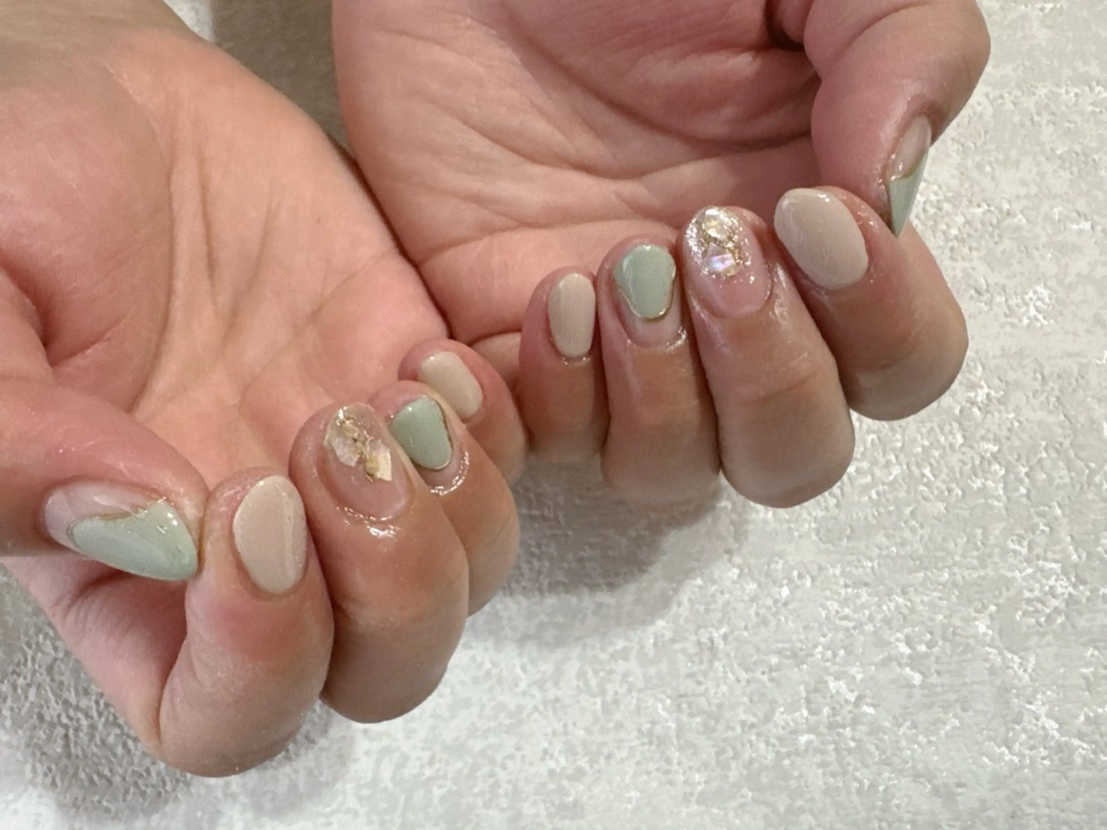 ネイル オーロラネイル フットネイル フレンチネイル ジェルネイル グリーン ハンドネイル kikinail 溝の口のネイルデザイン