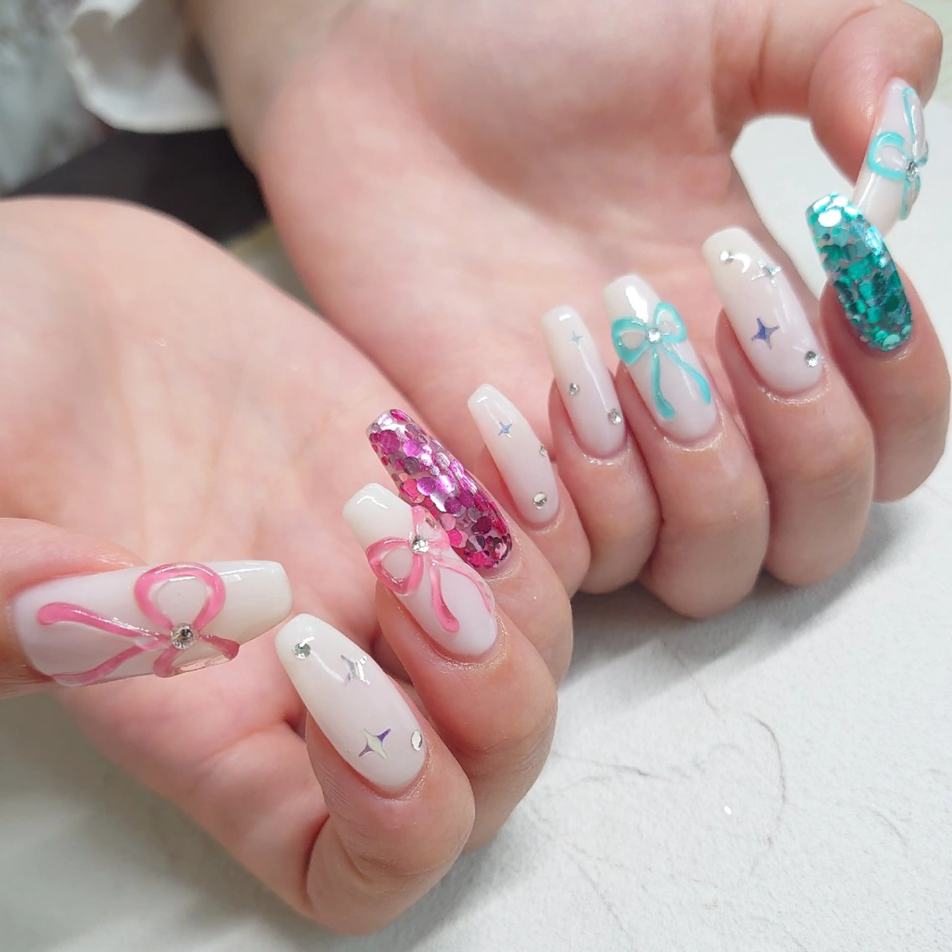 ネイル リボン ハンドネイル Bianca浦和西口 ⭐mitoのネイルデザイン