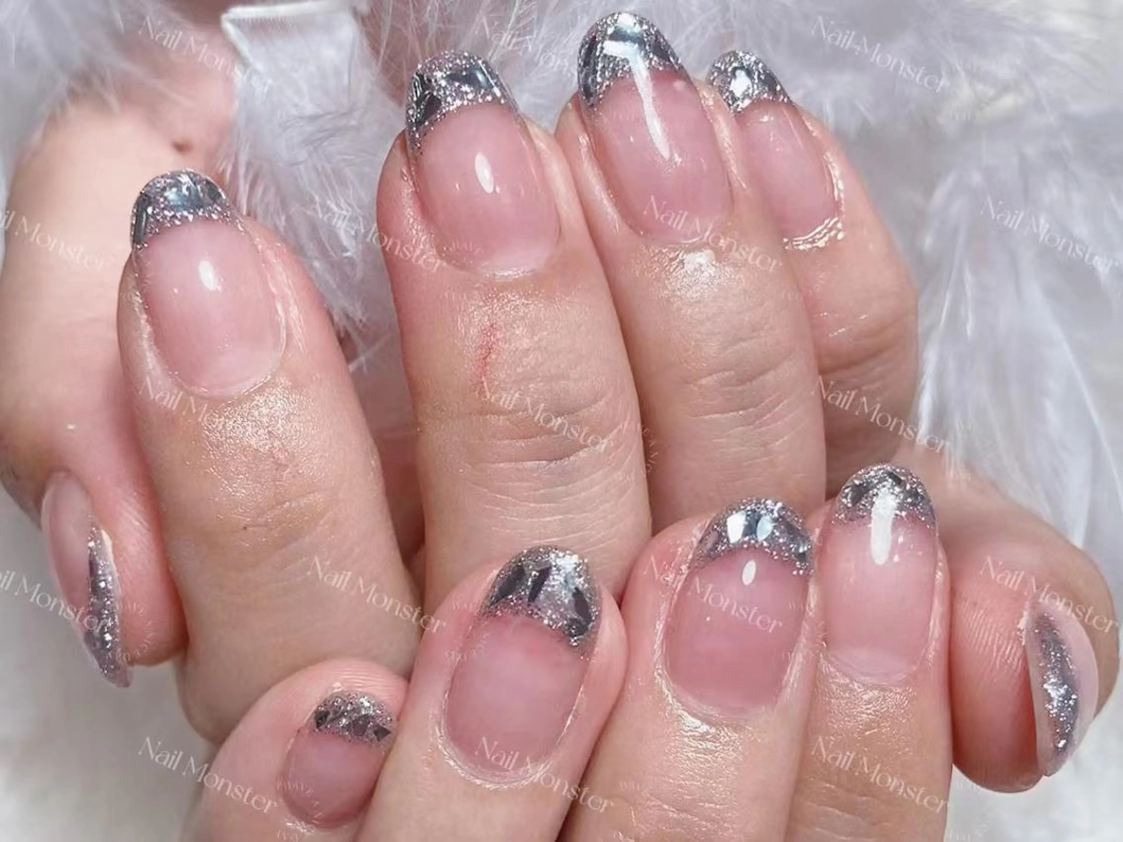 ネイル アートネイル オーロラネイル ガーリー キラキラネイル 韓国ネイル Nail Monsterのネイルデザイン
