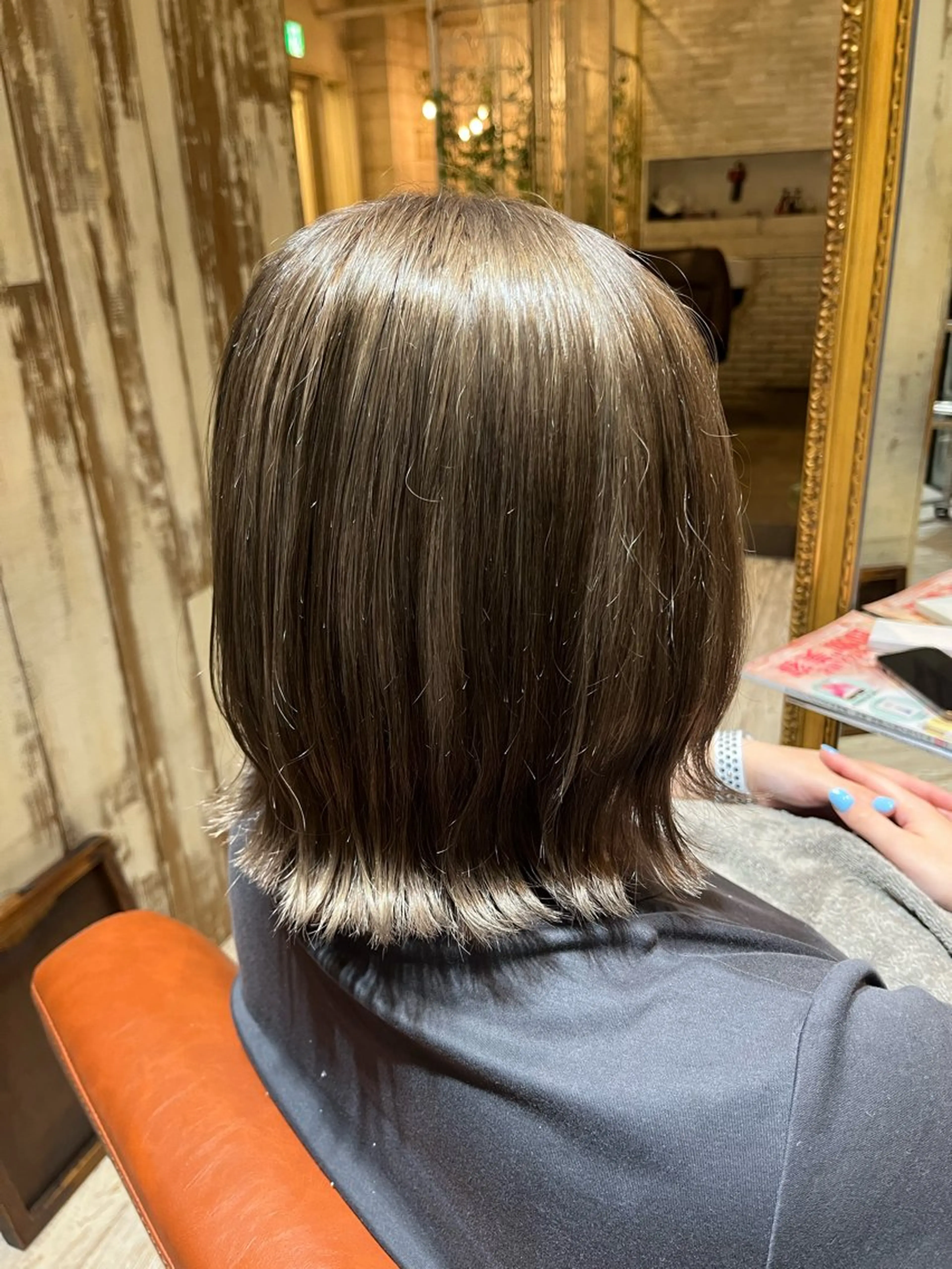 カラー 美濃 咲穂のヘアスタイル