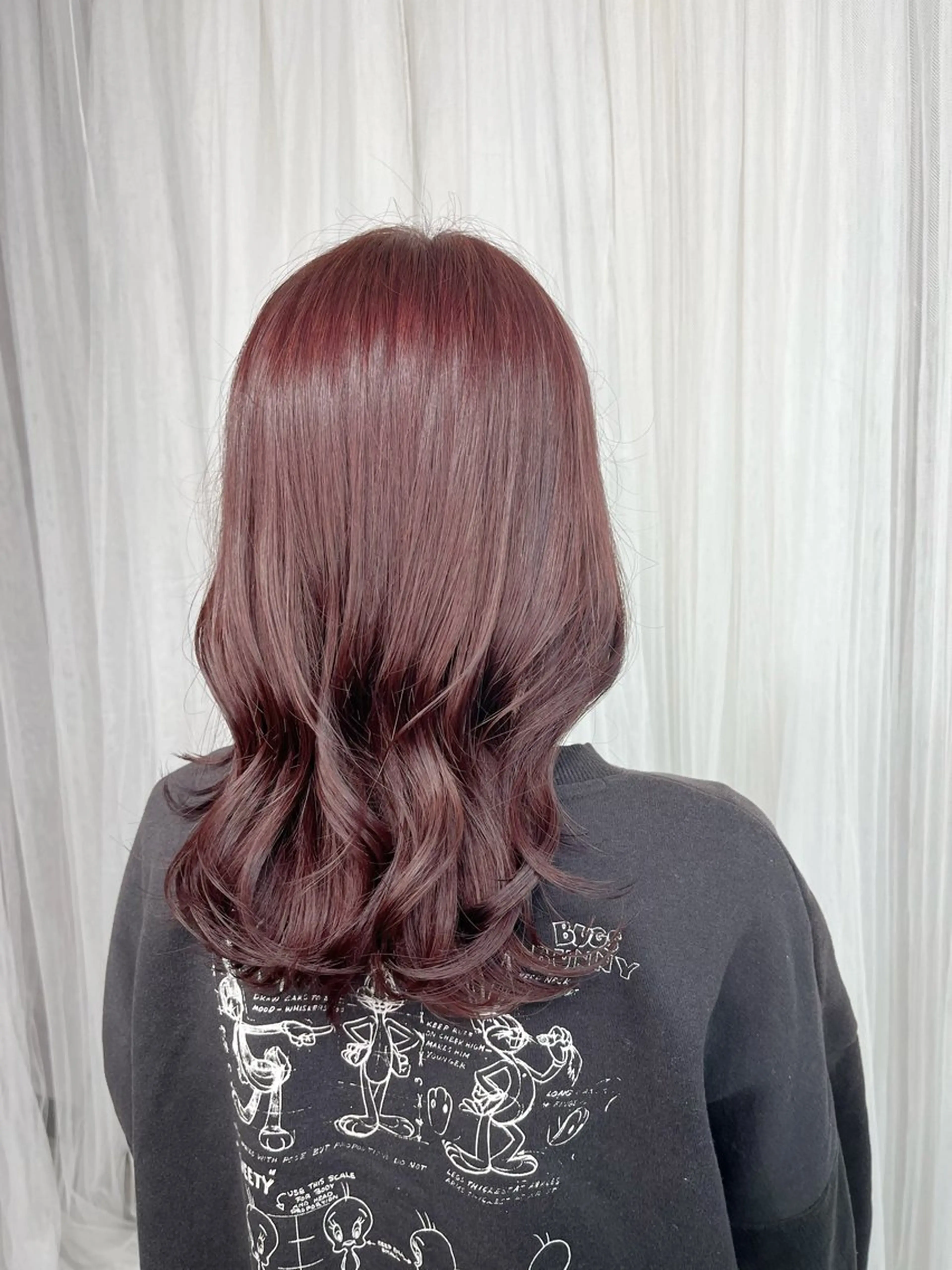 ミディアム カラー ピンクカラー ヘアカラー 伊藤 由妃乃のヘアスタイル