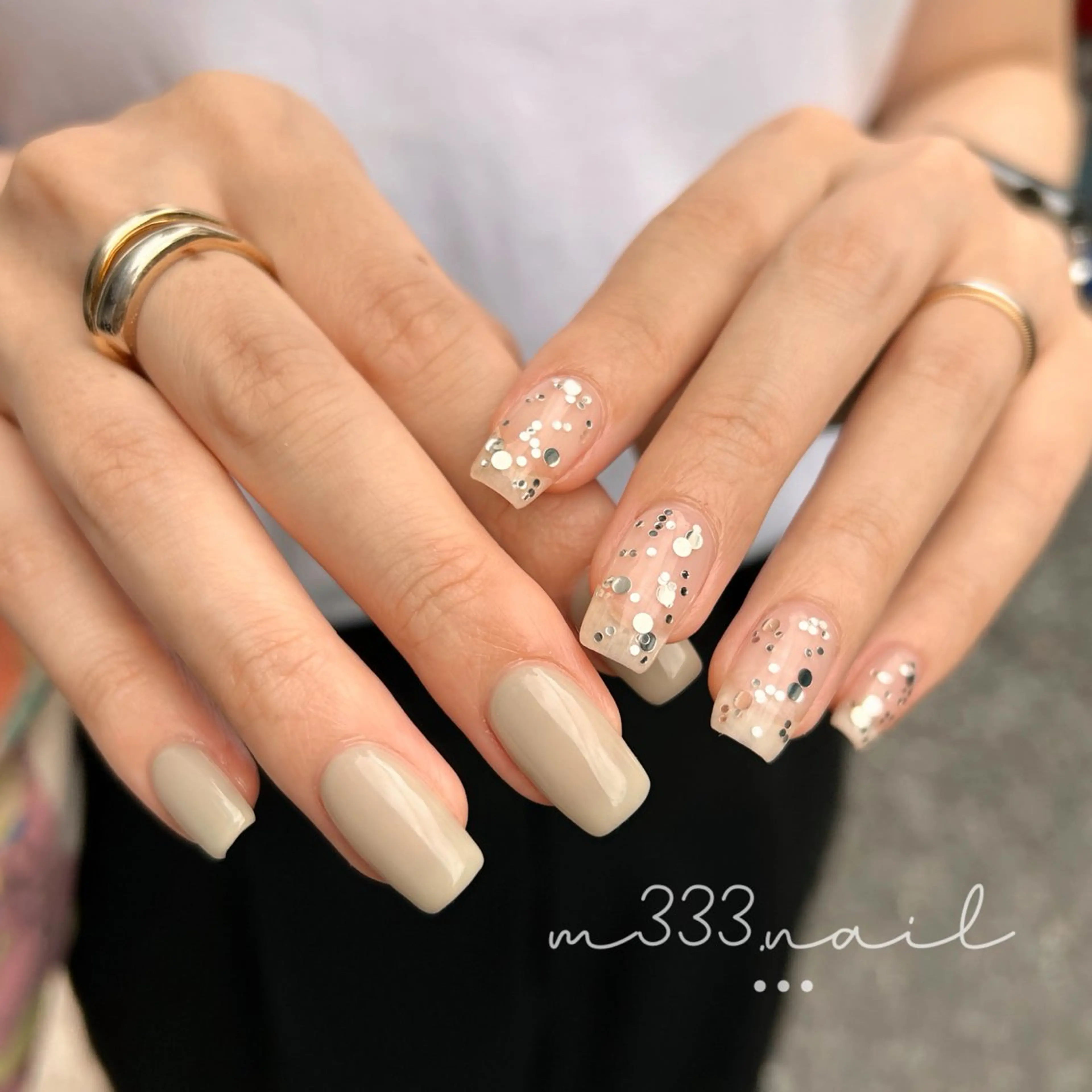 ネイル クリアネイル ワンカラーネイル シルバー 冬ネイル ハンドネイル hair  MILE.所属・MILE. mukonosouのネイルデザイン