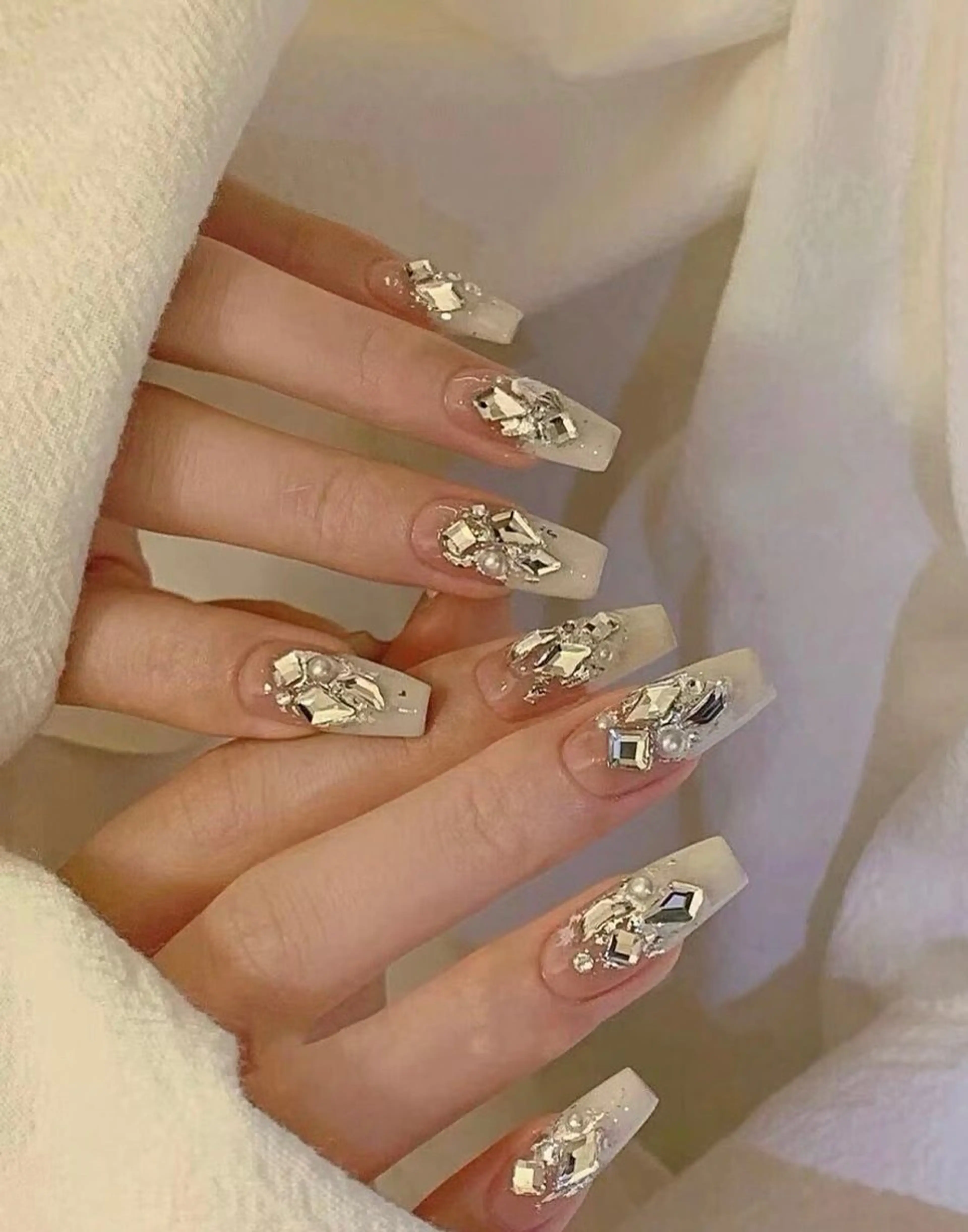 【初回オフ無料】HAND🌸ワンホン贅沢パーツコース(つけ放題)の写真