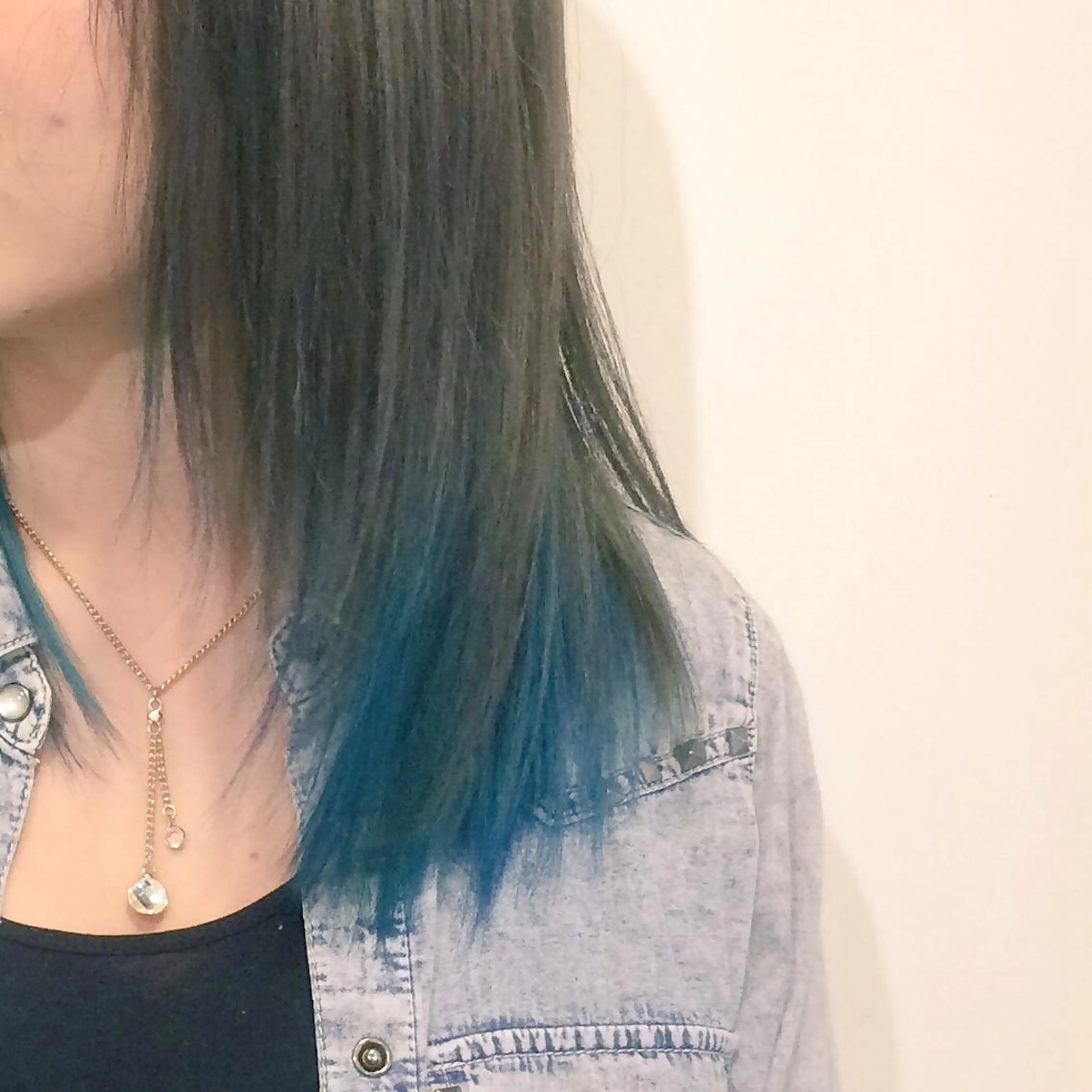 セミロング カラー アッシュ エメラルドグリーン ミント Maestro所属・🪼個性、雰囲気🪼 ⛈オカダ🎧のヘアスタイル