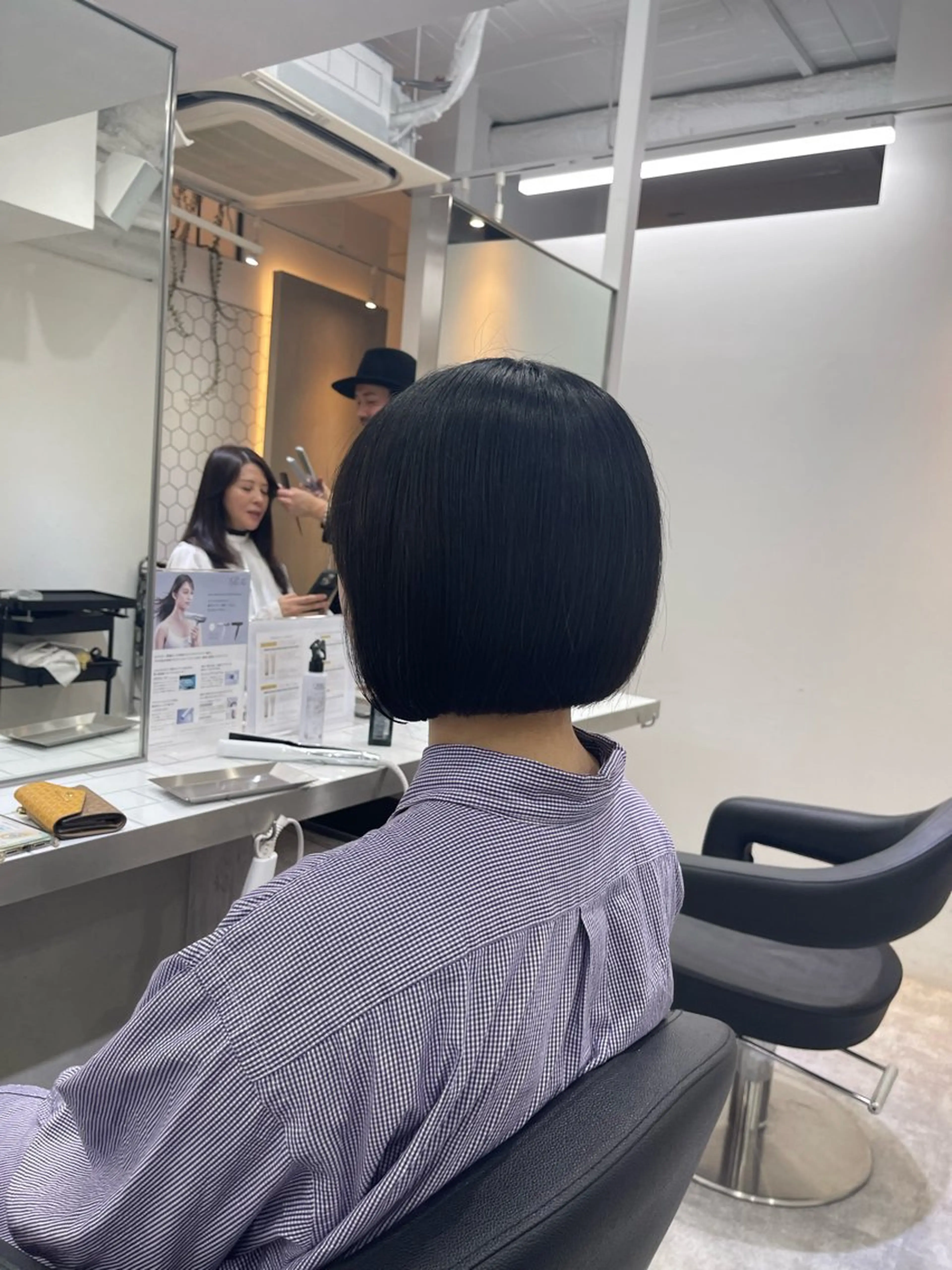 ショート TENSHO ハイトーンレイヤーのヘアスタイル