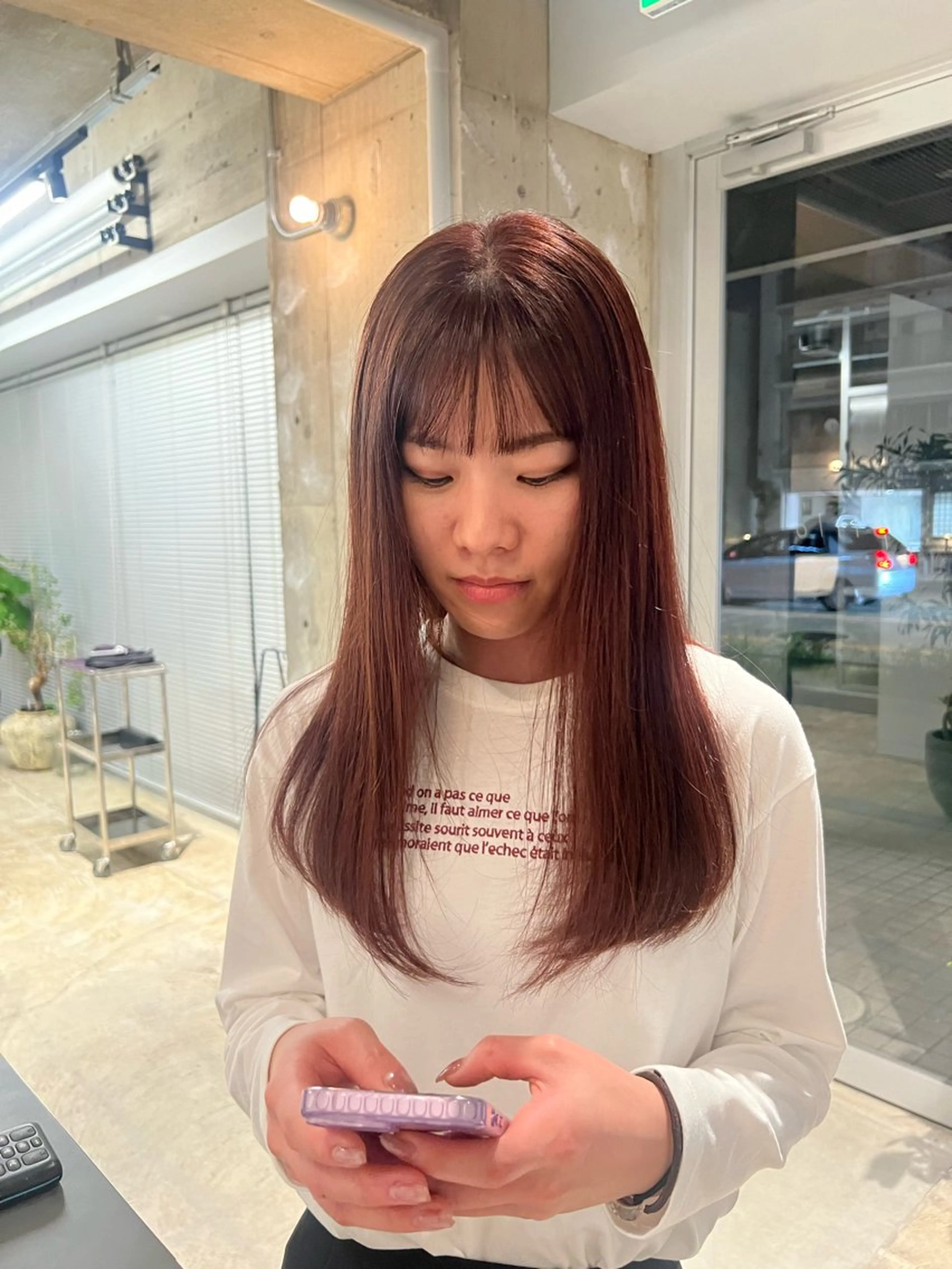 ロング レッドブラウン カット ヘアカラー トリートメント piilo／ 岩花梨乃のヘアスタイル