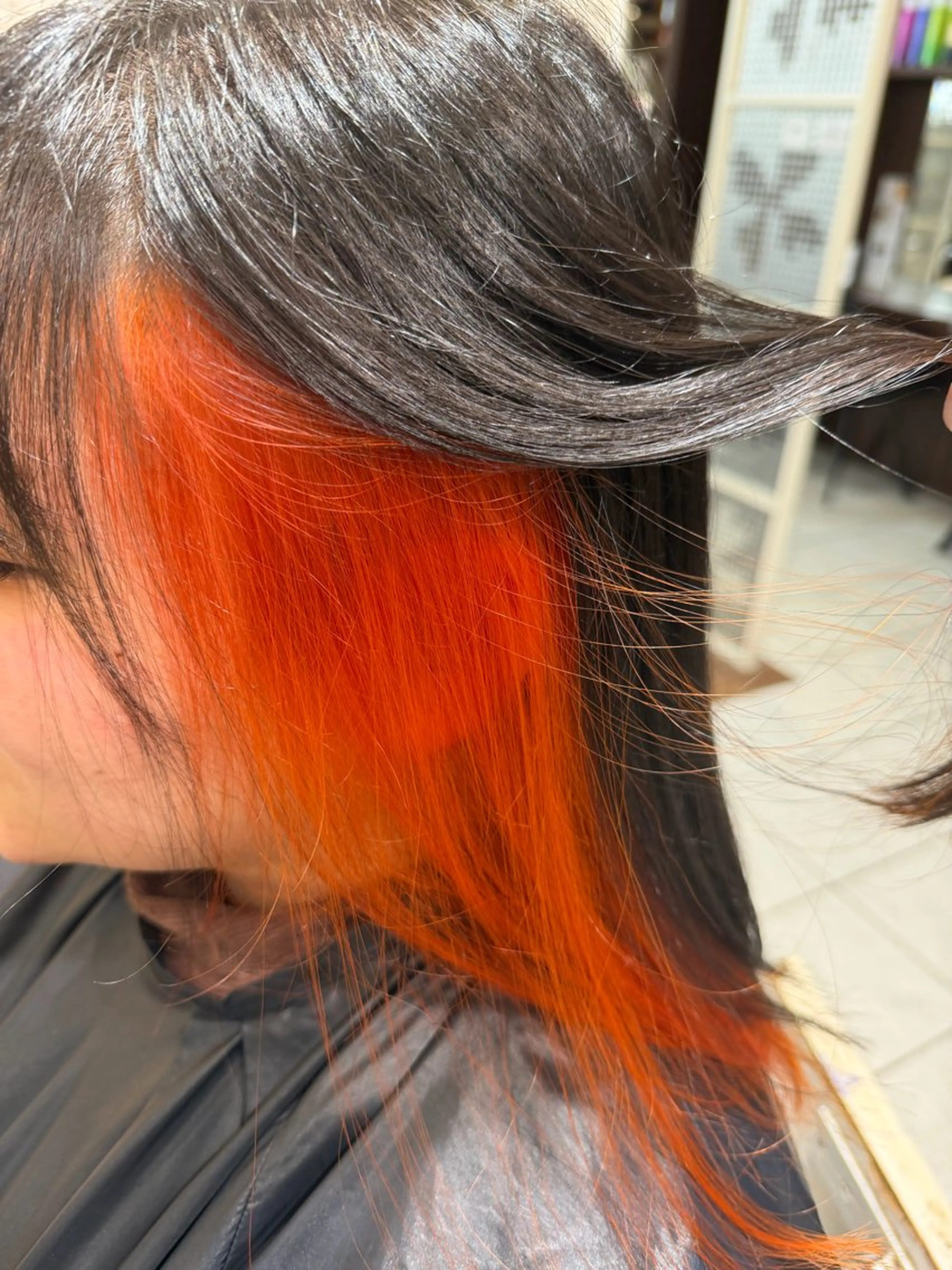 カラー インナーカラー オレンジ 椿 薫のヘアスタイル