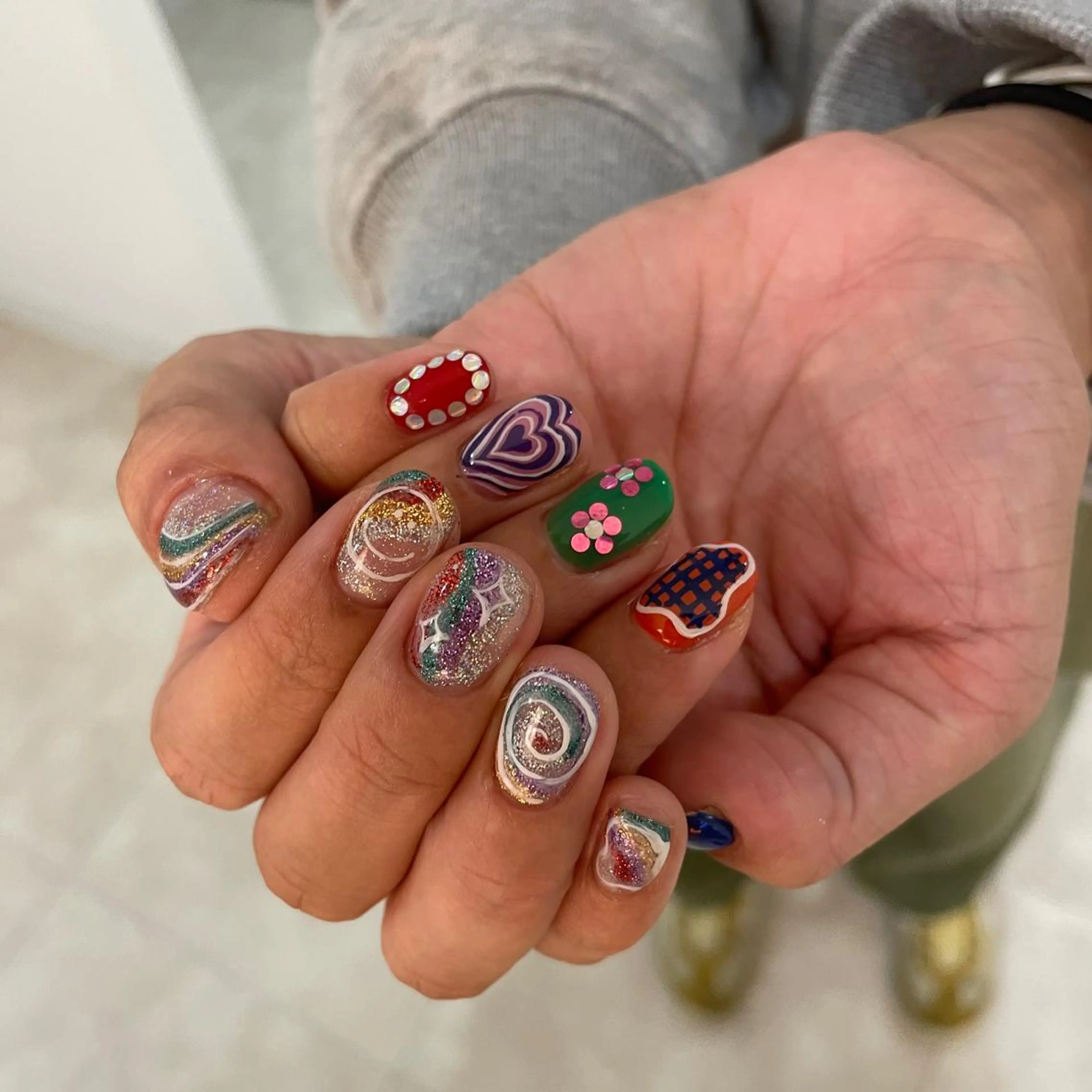 ネイル 栗田 ゆう子のネイルデザイン