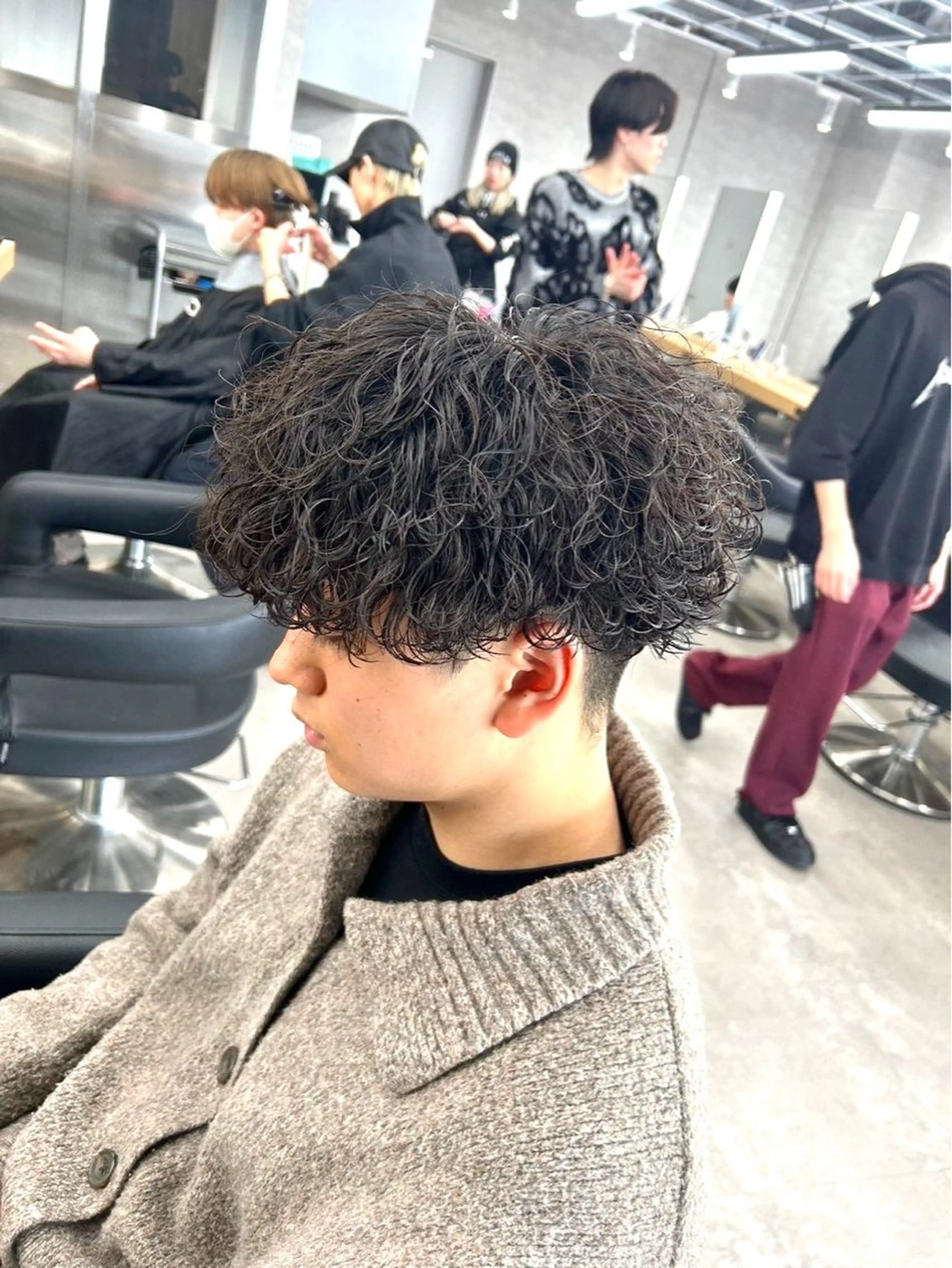 パーマ メンズ センターパート マッシュ メンズパーマ 学生（メンズ向け） 波巻きパーマ メンズパーマ全般/ 似合わせ/ジョウのヘアスタイル