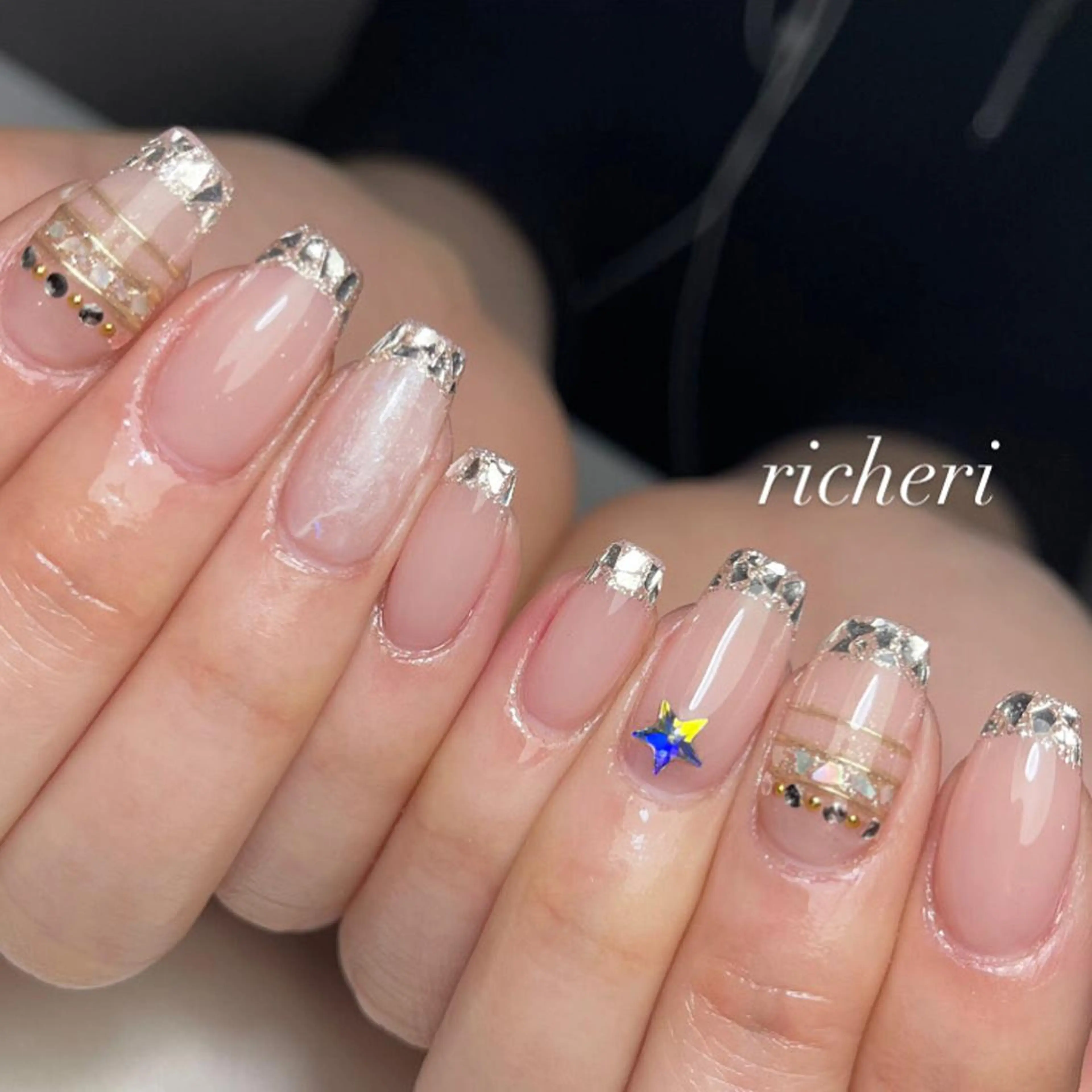 ミディアム ネイル ハンドネイル richeri beautyのネイルデザイン