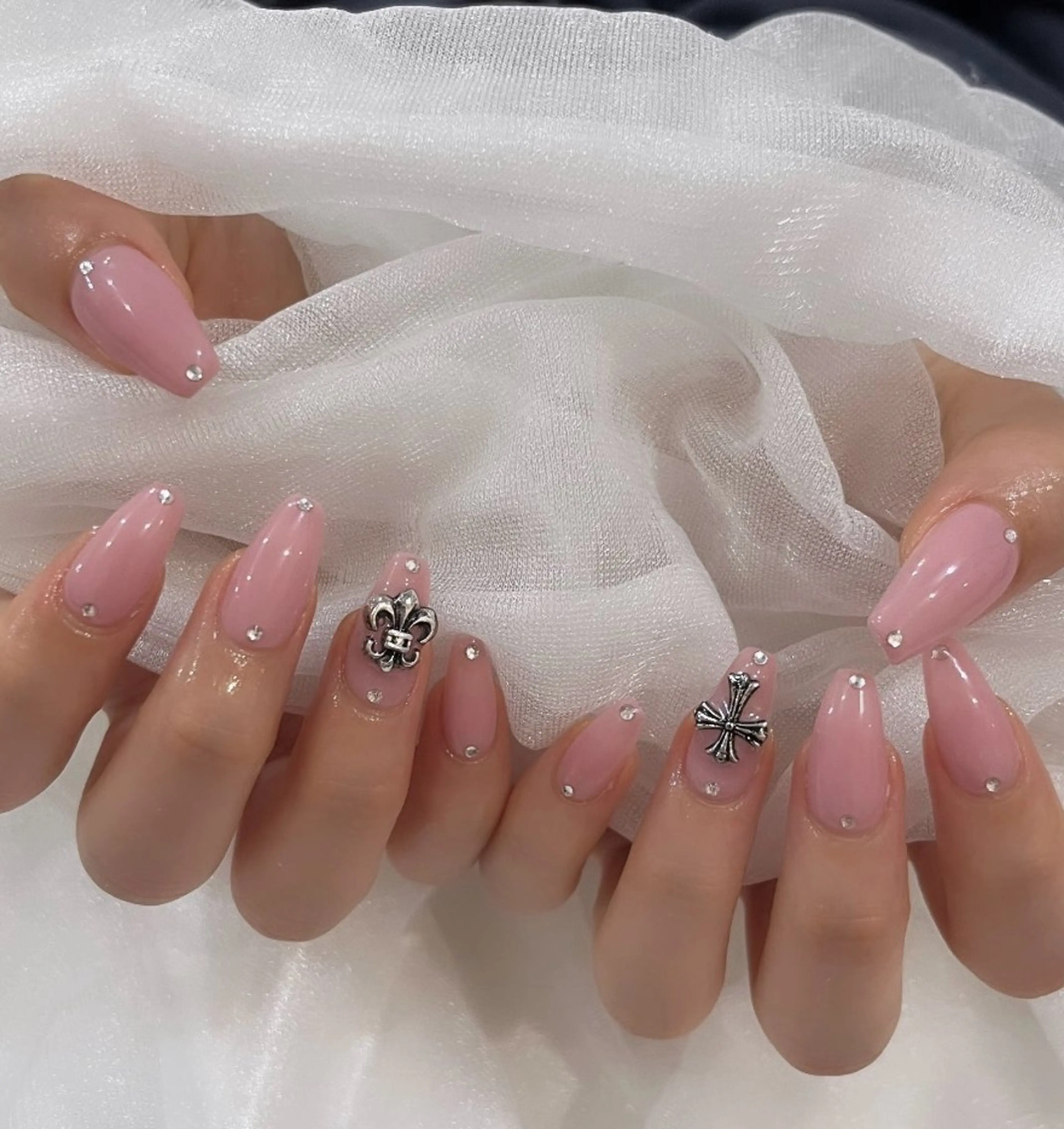 ネイル SALON ELVI.所属・SALON ELVI.のネイルデザイン