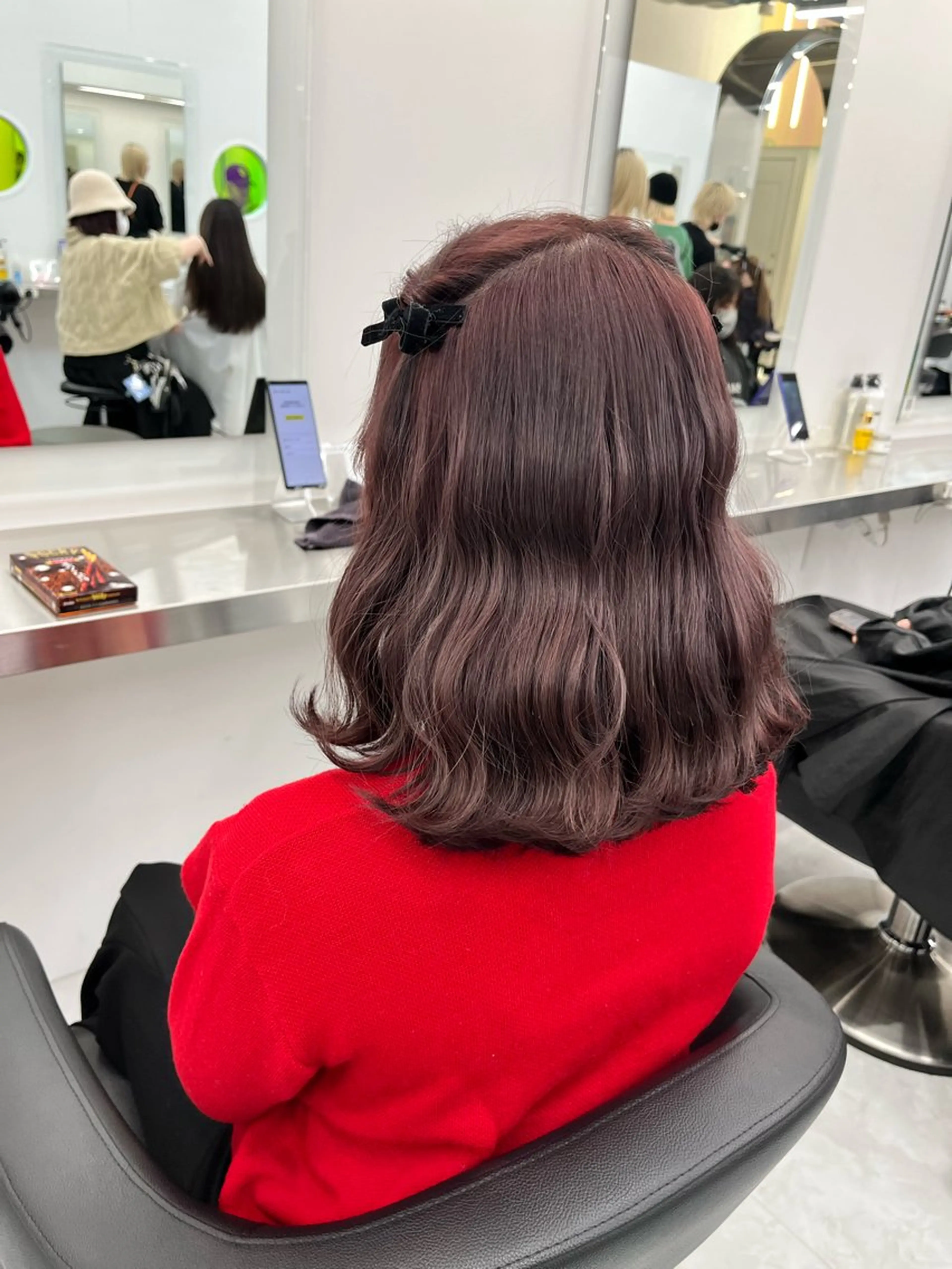 セミロング カラー ヘアアレンジ ヘアカラー トリートメント ヘアセット 愛されカラー🩷 はるなのヘアスタイル