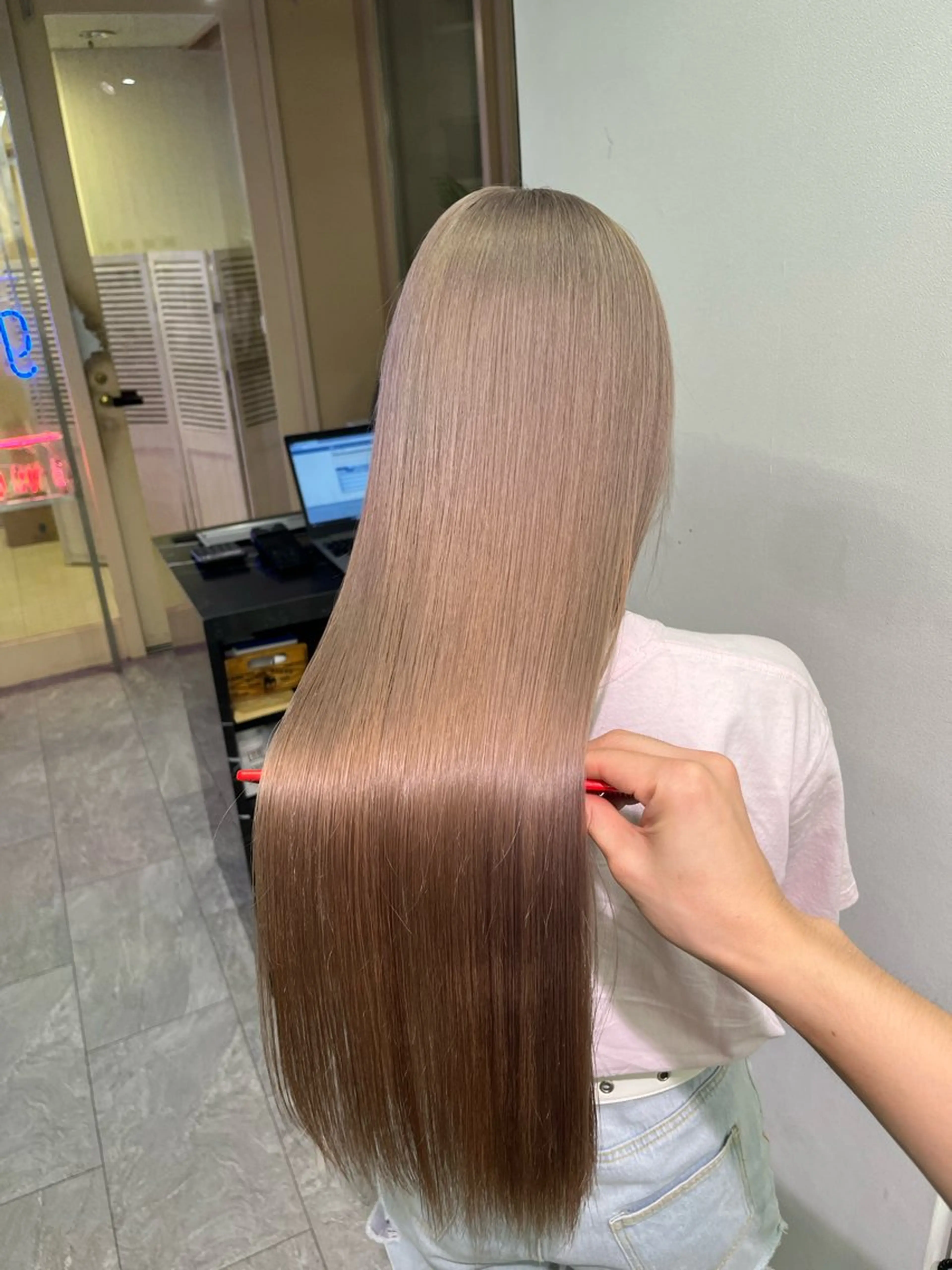 ロング 🌈ハイトーン/ ワタル🌈のヘアスタイル