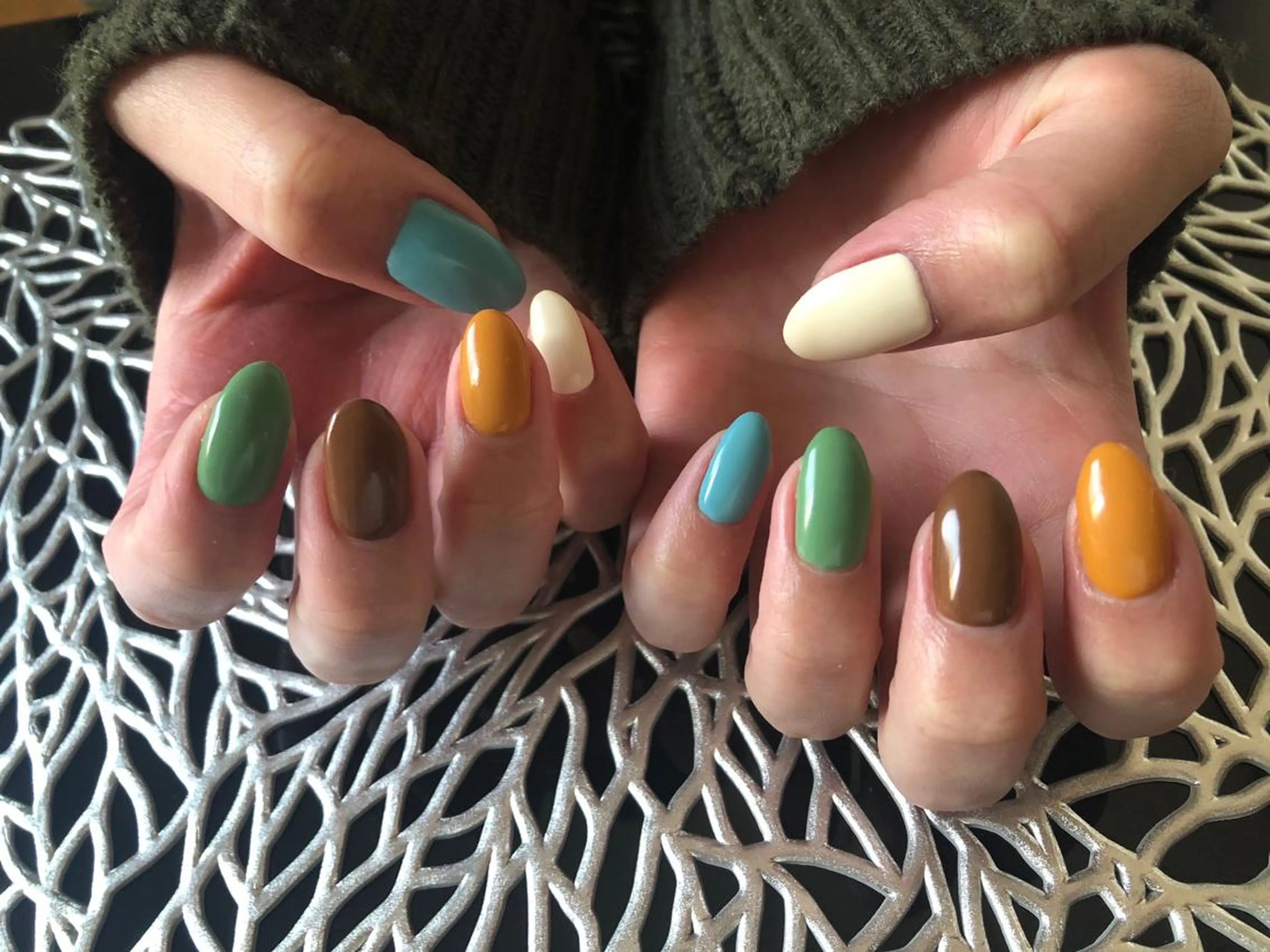 ネイル ハンドネイル ハンドケア 大田 美笛香のネイルデザイン