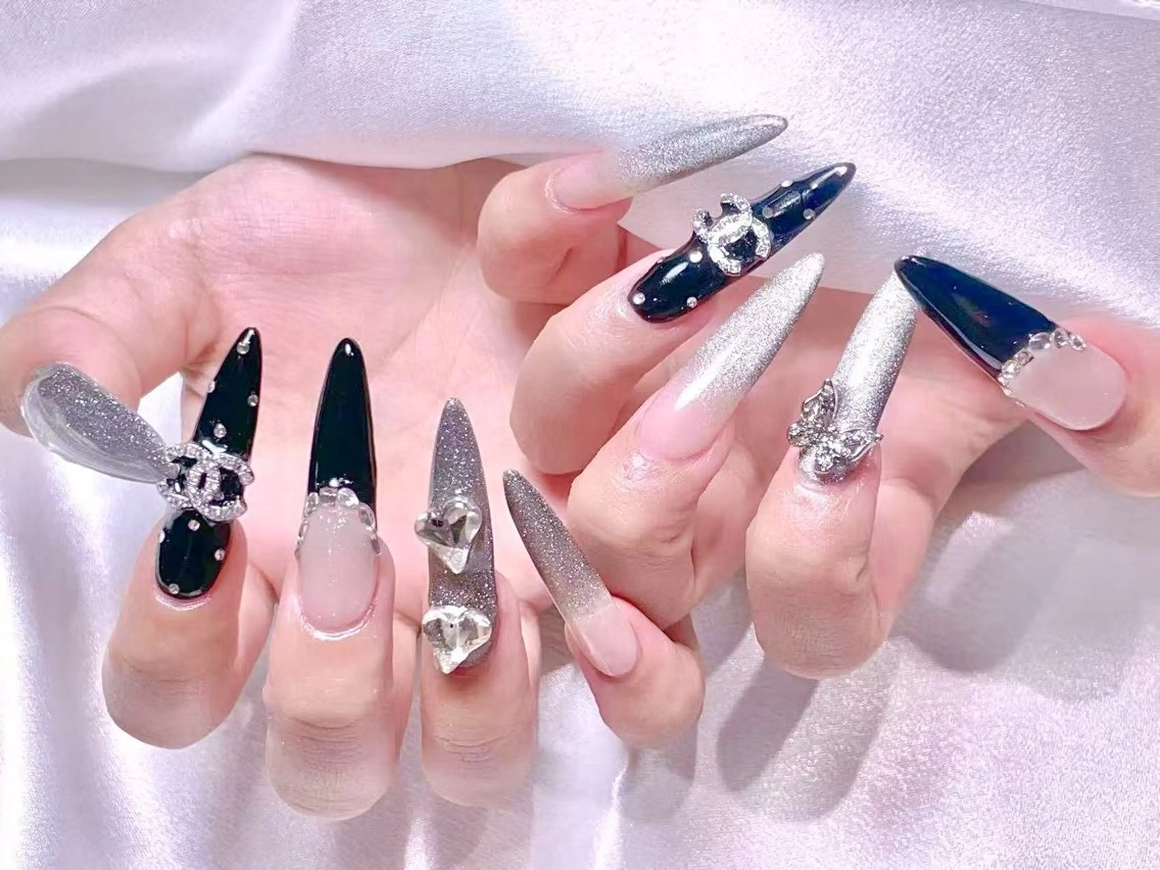 ネイル ハンドネイル リン リンのネイルデザイン