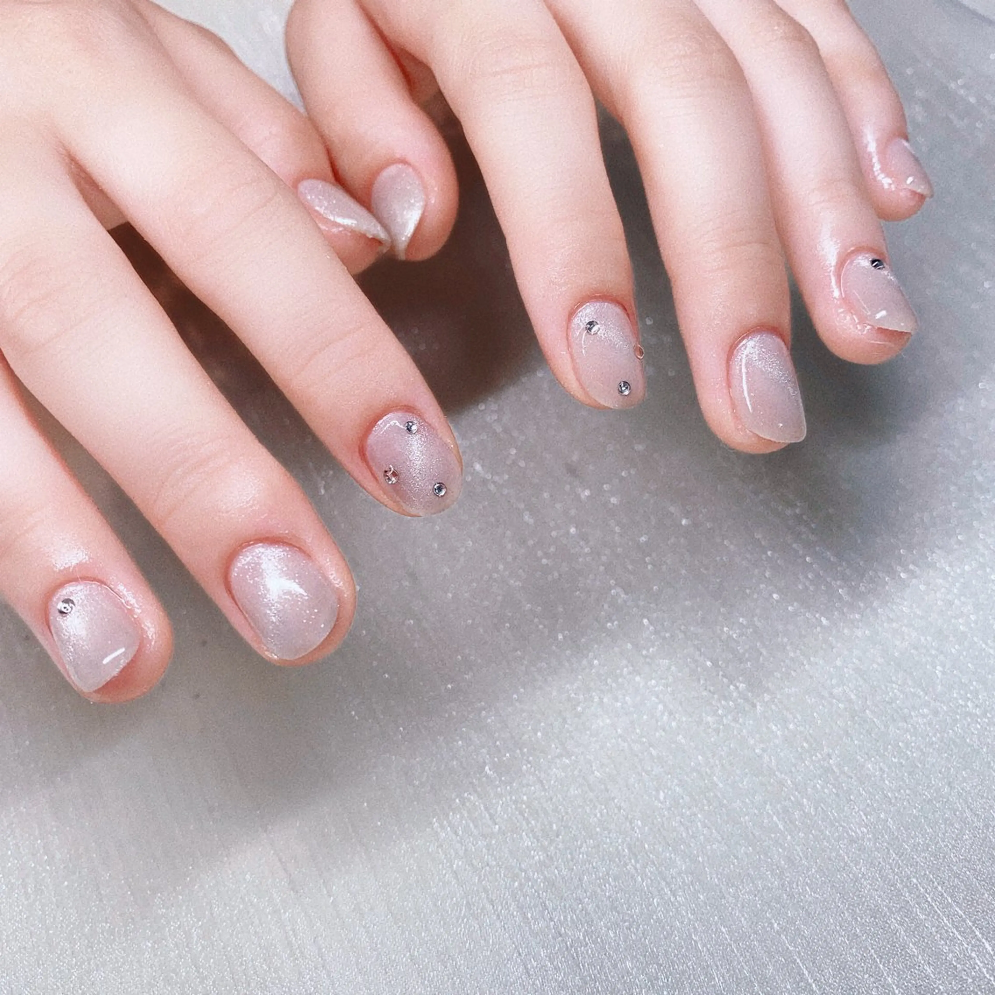 ネイル 長さ出し ストーンネイル ハンドネイル Nailist SUZU所属・Nailist suzuのネイルデザイン