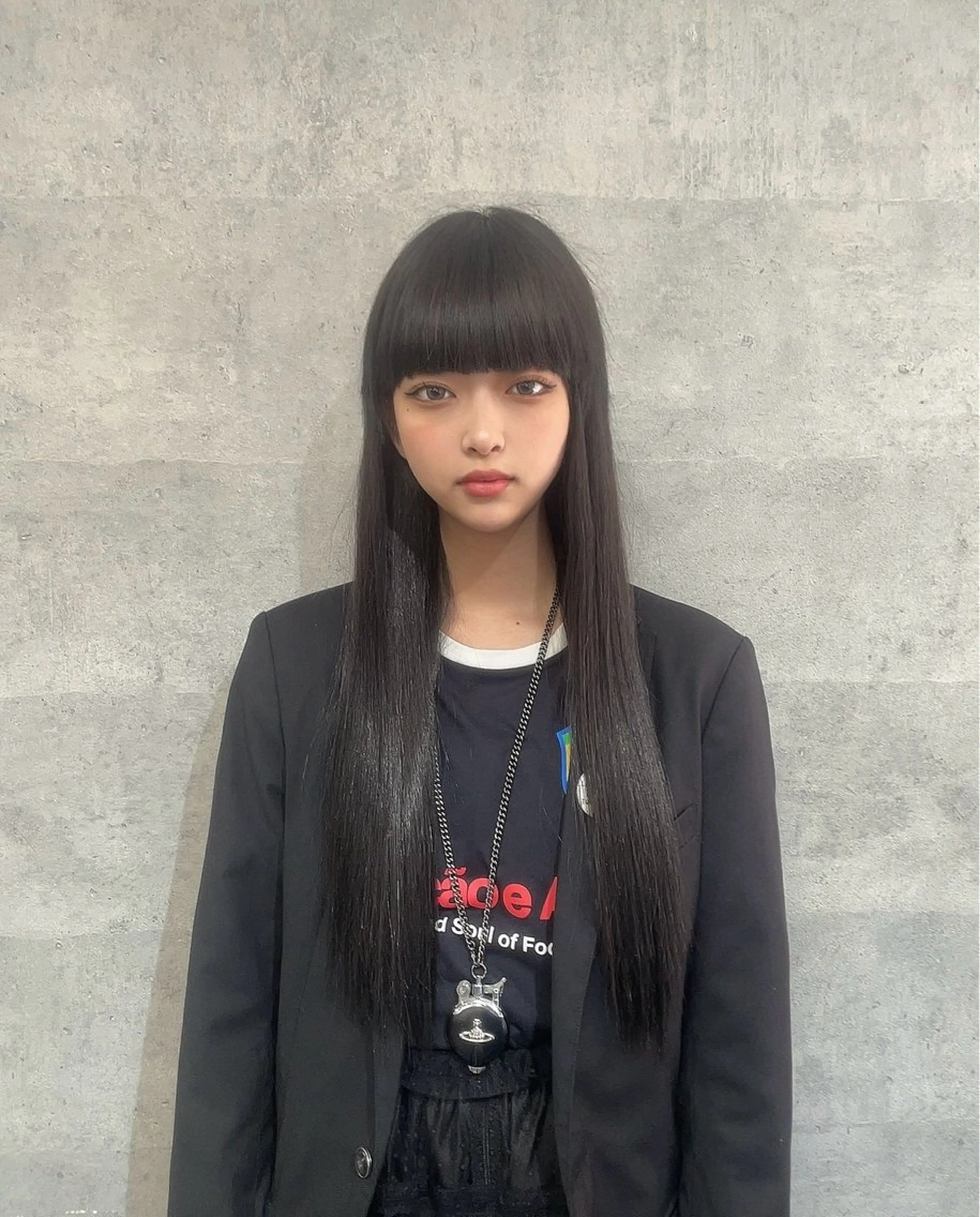 ロング カラー ヘアアレンジ シールエクステ バレイヤージュ ベージュカラー ブリーチ ケアブリーチ カット エクステ M. KURUMIのヘアスタイル