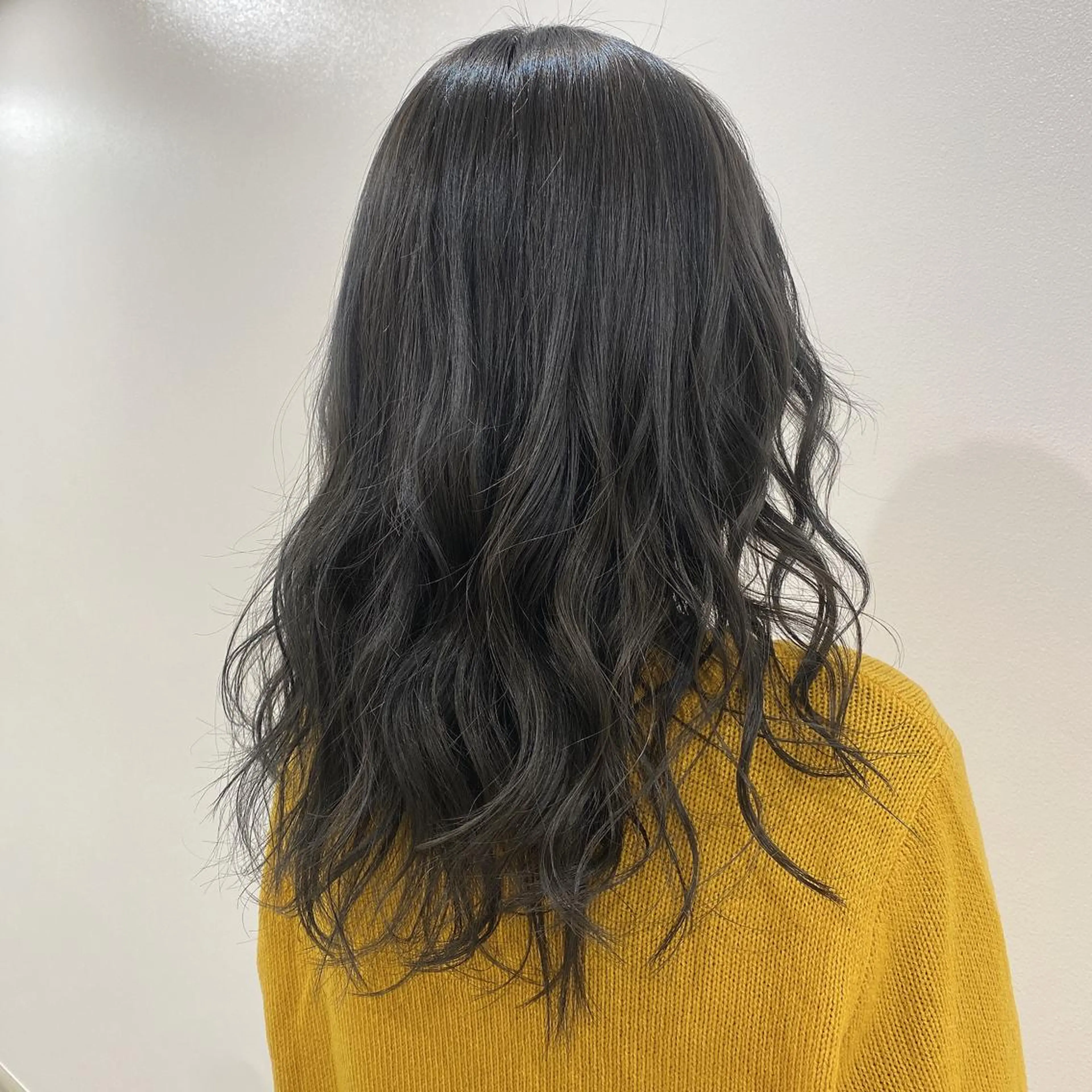 ロング マンツーマン女性 美容師 奏のヘアスタイル