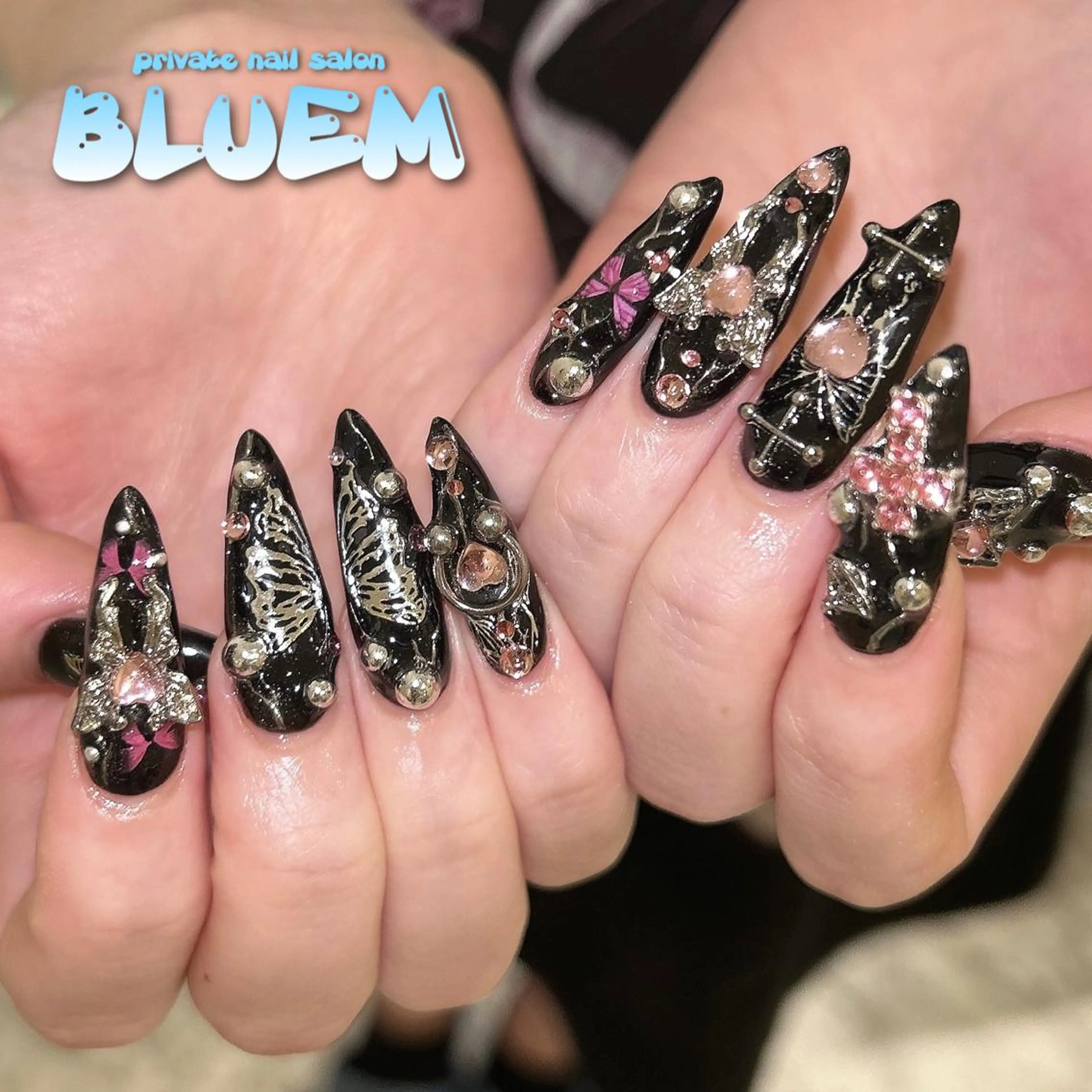 ネイル ハンドネイル BLUEM なな🐶のネイルデザイン