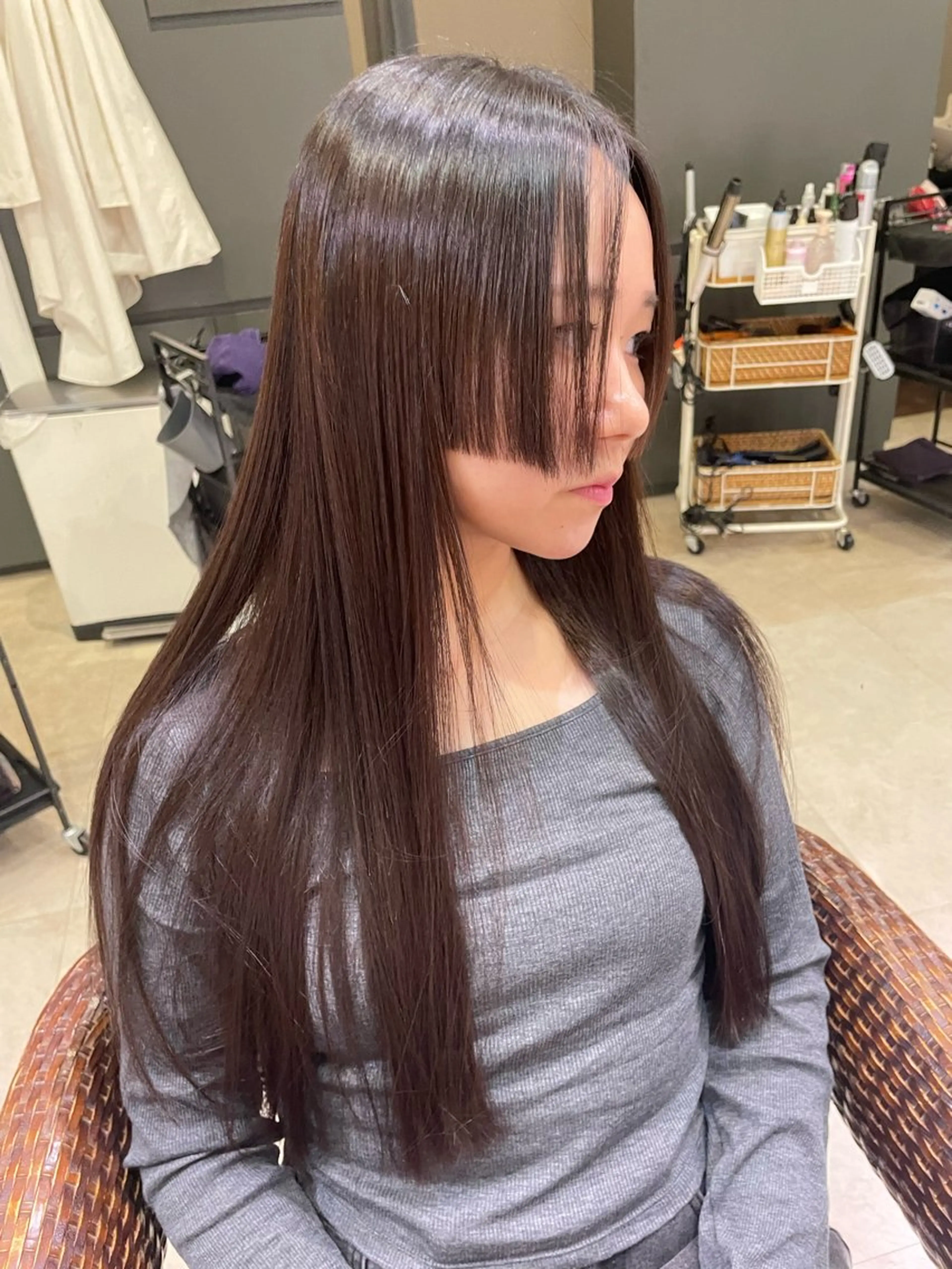 ロング BLUE Lagoon所属・横田 愛梨のヘアスタイル