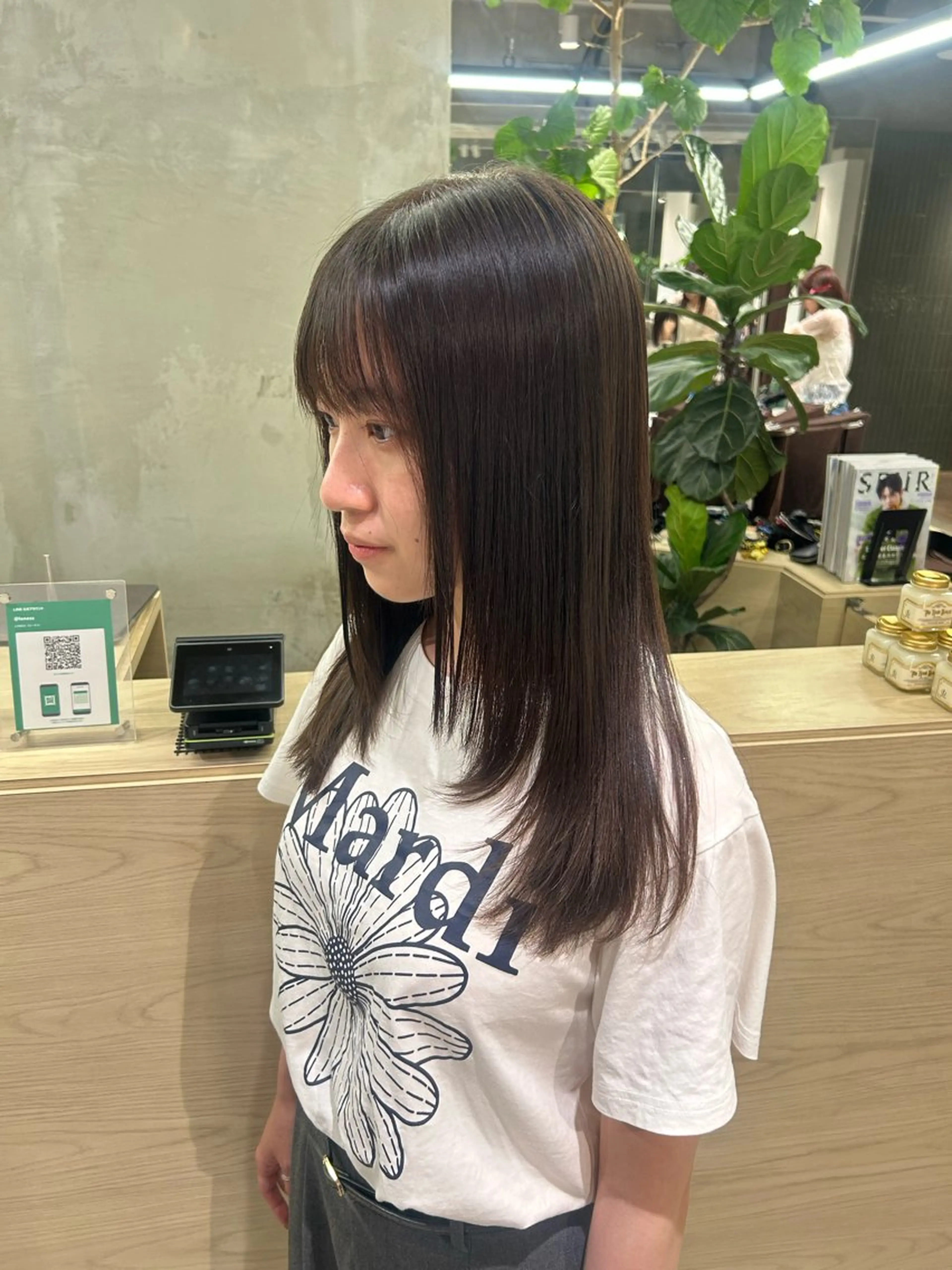 セミロング カラー ベージュカラー オリーブベージュ ヘアカラー 結衣/ 透明感カラー🎀のヘアスタイル